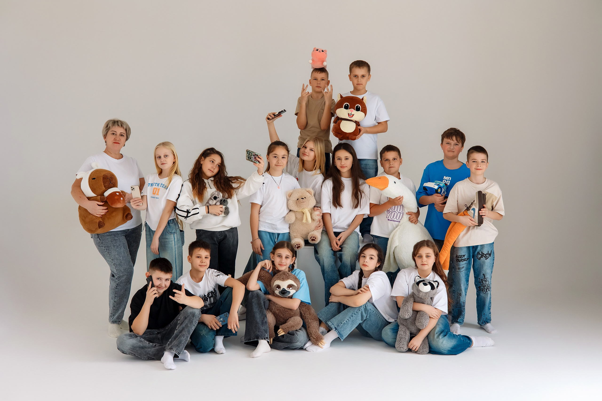 4 класс съемка в фотостудии. Фотограф Любовь Корниенко, Примоский край