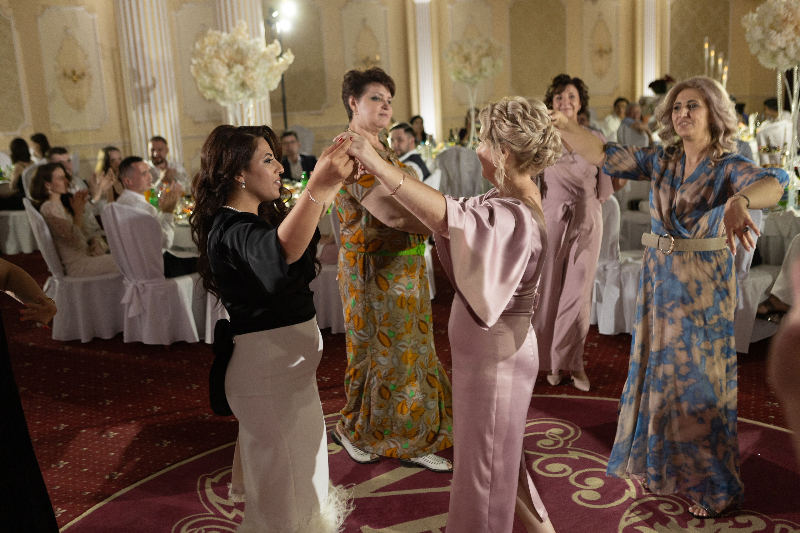 Свадебный фотограф Уфа — Руслан ГабдлисламовЖивые эмоции, красивые кадры, воспоминания на всю жизнь.Работаю по всей Республике Башкортоста. Свадебный фотограф Уфа Руслан Габдлисламов