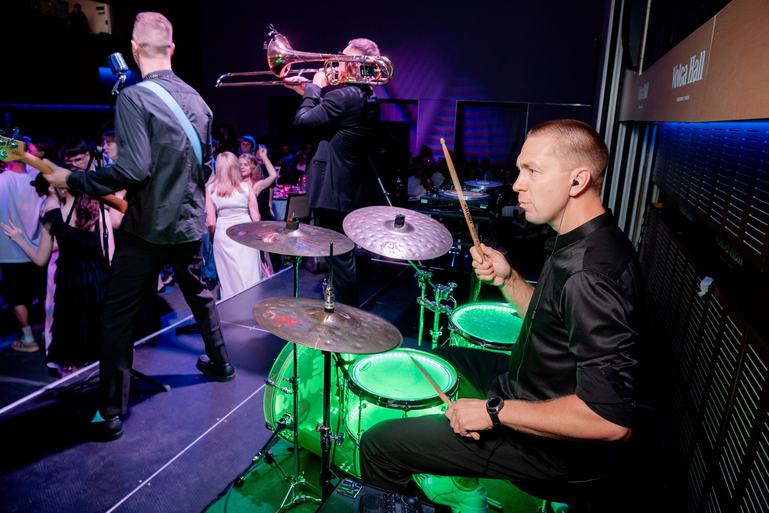 5 Лицей. Вручение и Банкет. Музкомедия и Сити Холл. Фотограф в Волгограде и Волжском Александр Горбань