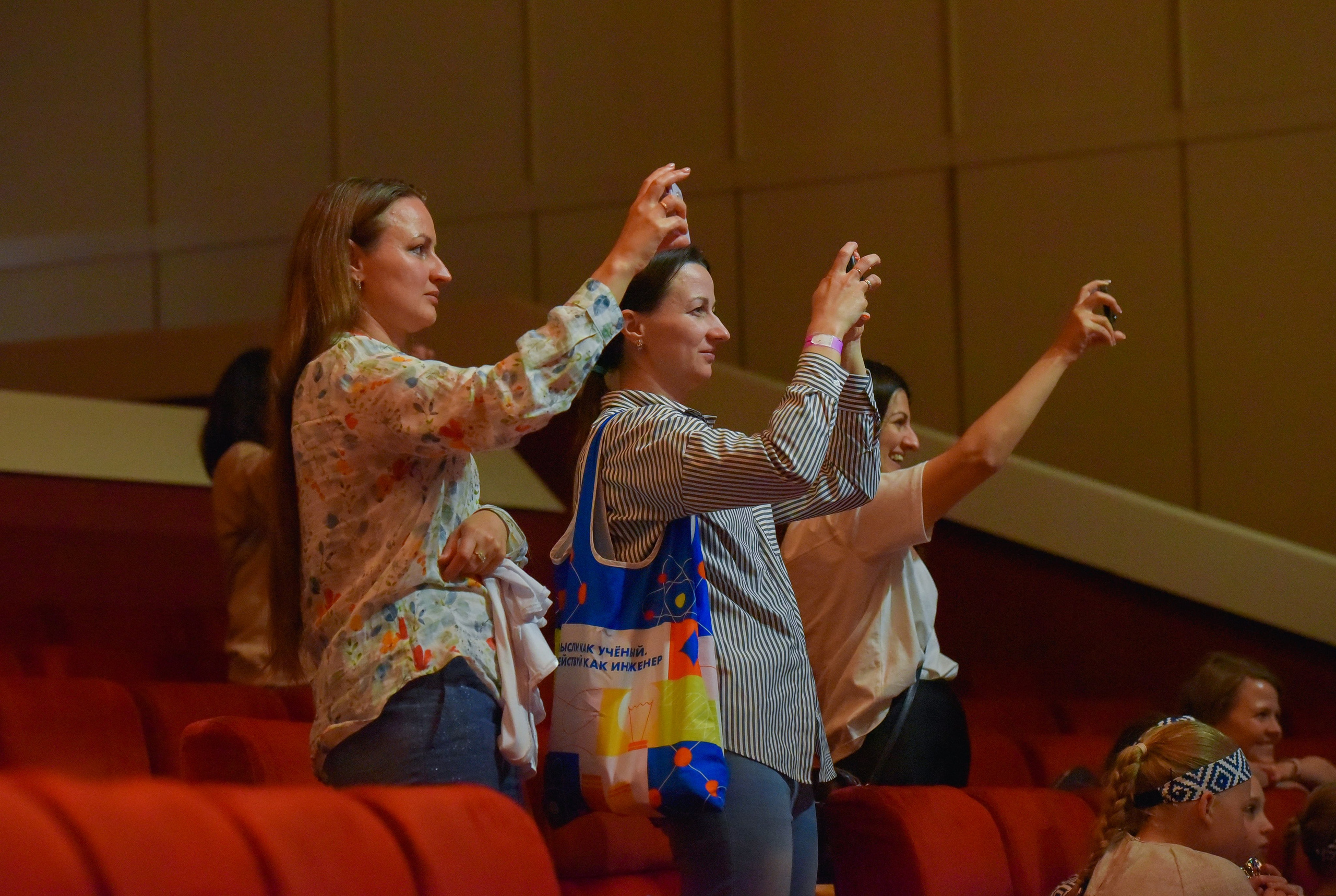 08.06.2024 Всероссийский фестиваль талантов «Невские встречи» г. Санкт-Петербург. Медиастудия Фото Концепт