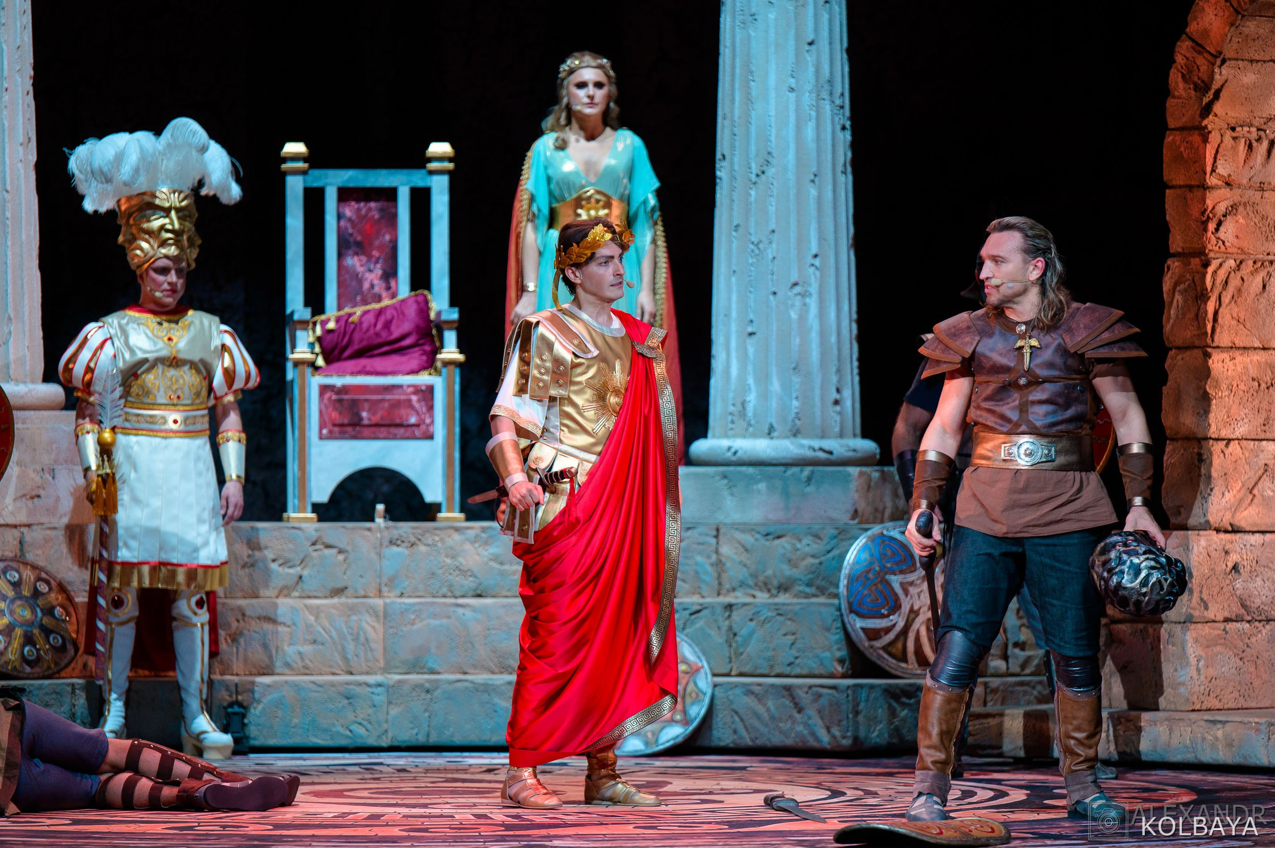 Фоторепортаж со спектакля Гладиатор в Театре Терезы Дуровой. Концертный и театральный репортажный фотограф в Москве Александр Колбая