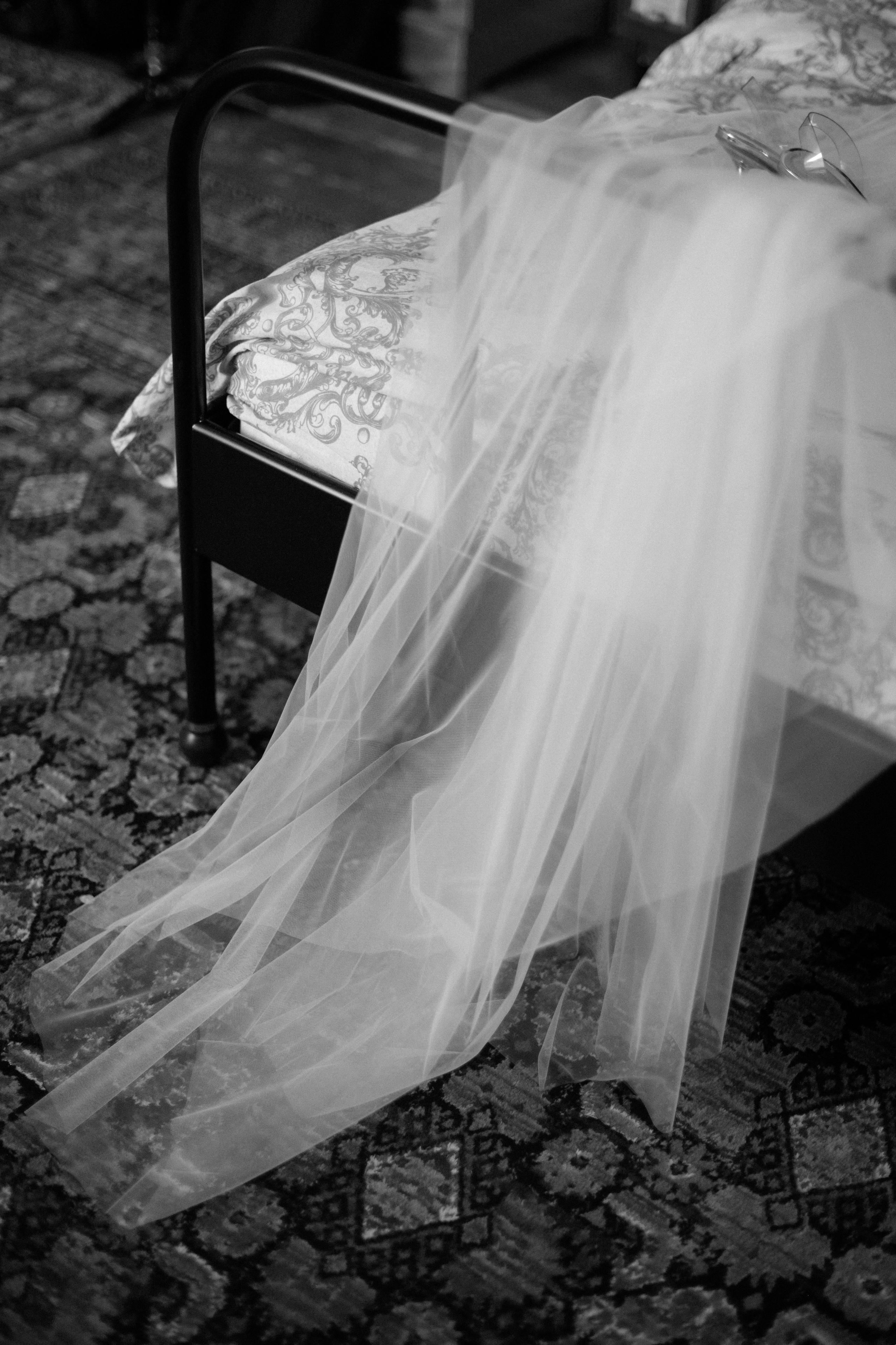 Свадебная фотосъемка в старинном отеле в Крыму. Свадебный и семейный фотограф и видеограф, Крым, Москва, Санкт -Петербург