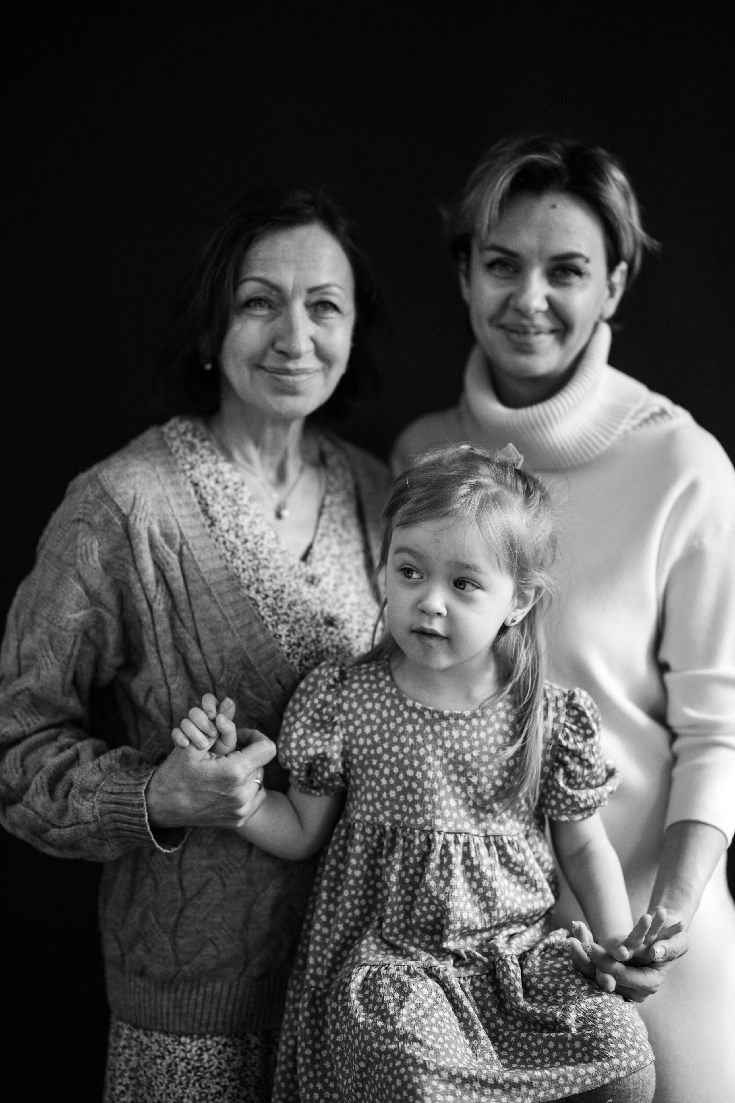 Три поколения. Искренний фотограф