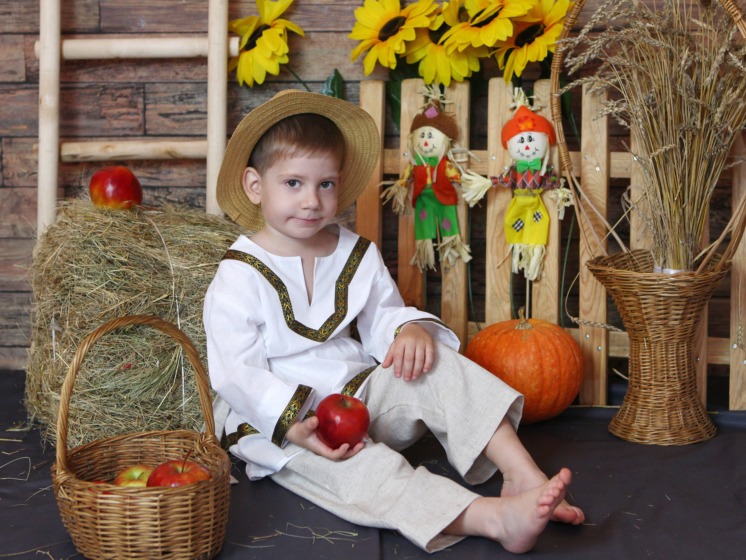 Школьный фотограф Мария Беккер, общие и портретные фотографии школа, д. Мария Беккер - фотограф: свадебный, семейный, детский