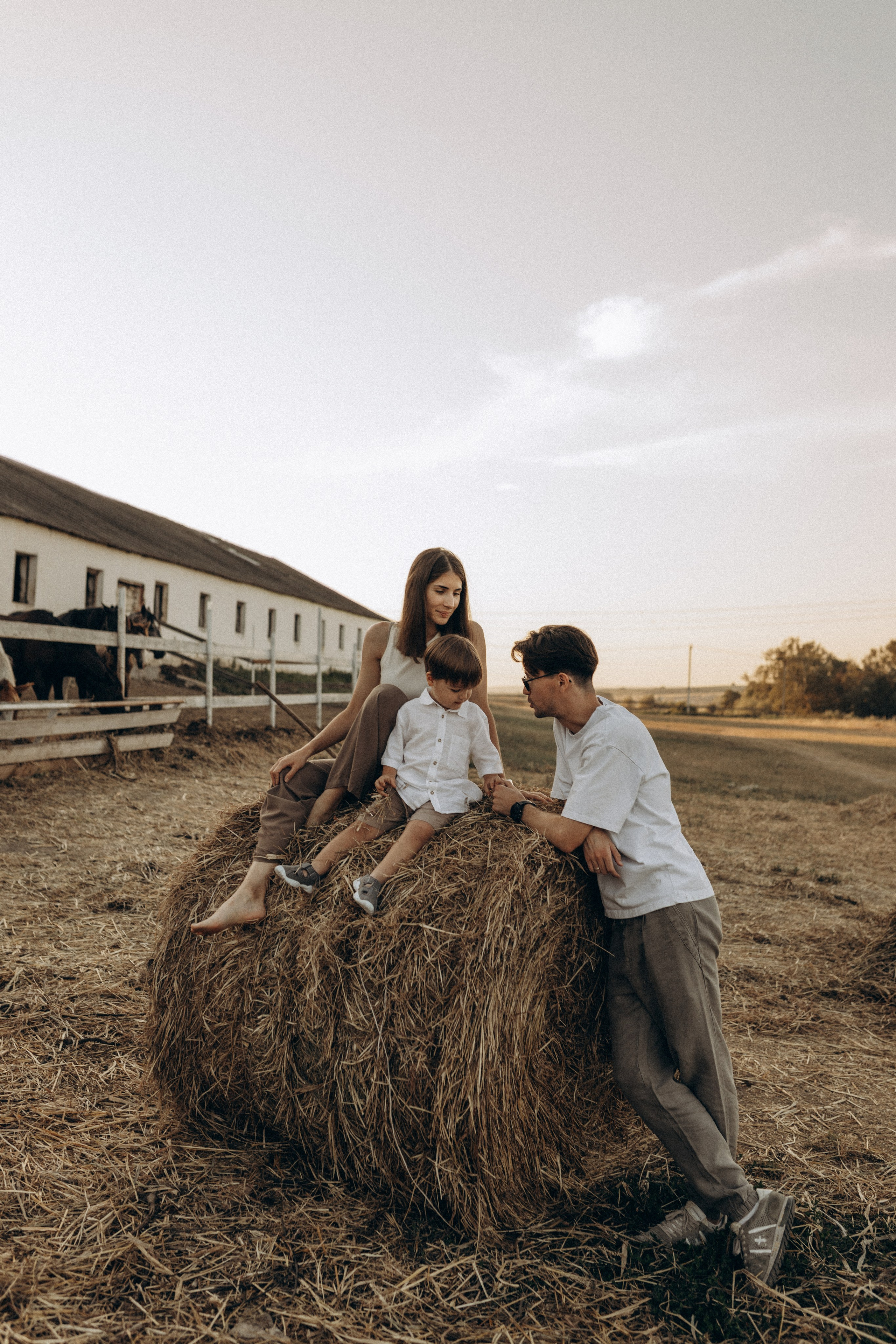 Миша Таня и Лев на ферме. Семейный фотограф в Новороссийске и Анапе Александра Яковлева