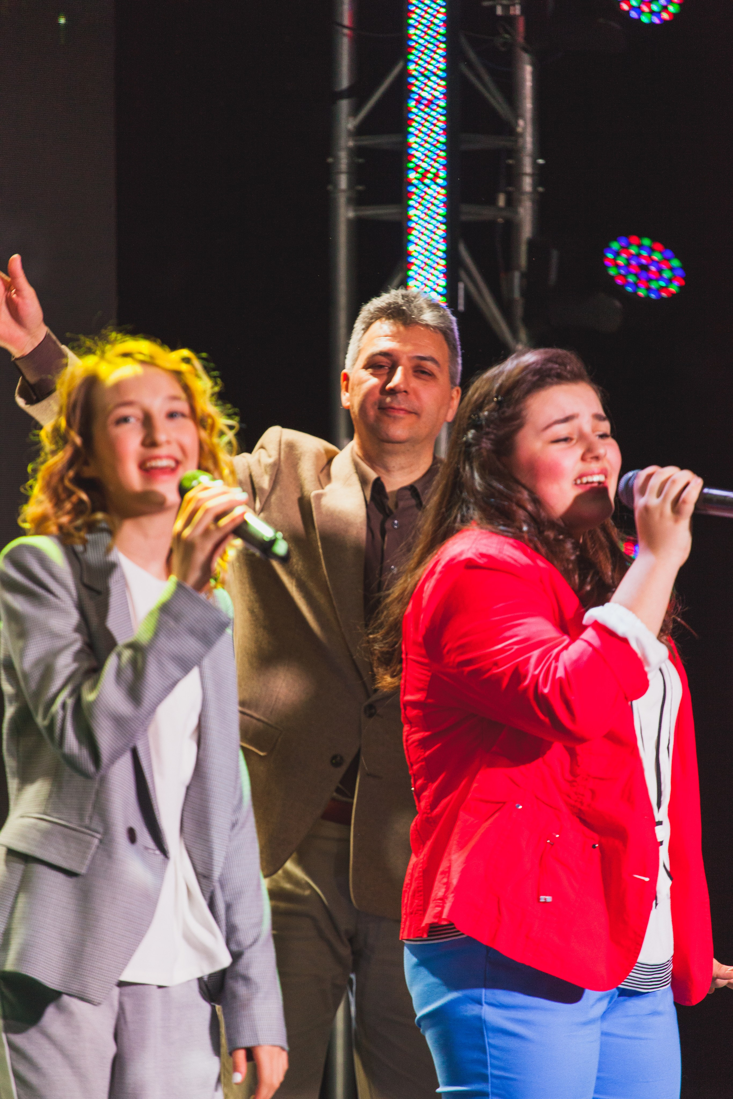 О2ТВ группа СТРАНА. Видеооператор/Фотограф Николай Завьялов