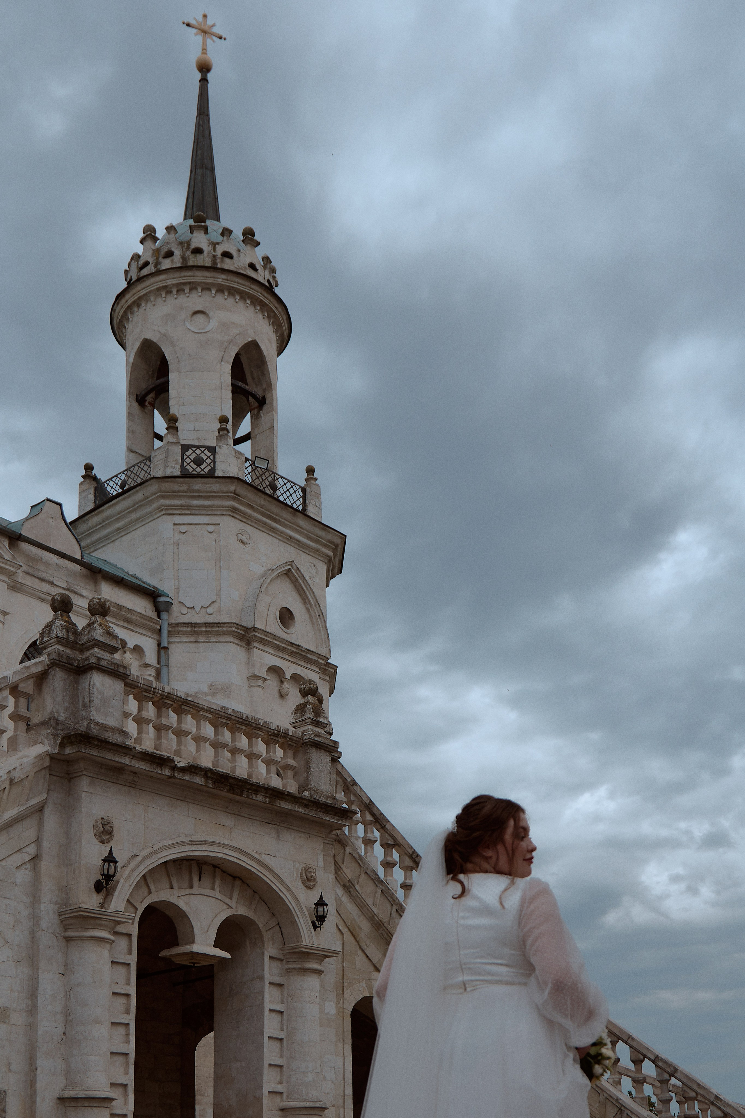 Виктория и Даниэль. Владимирский храм. Фотограф лавстори Москва/МО Приятелева Ангелина