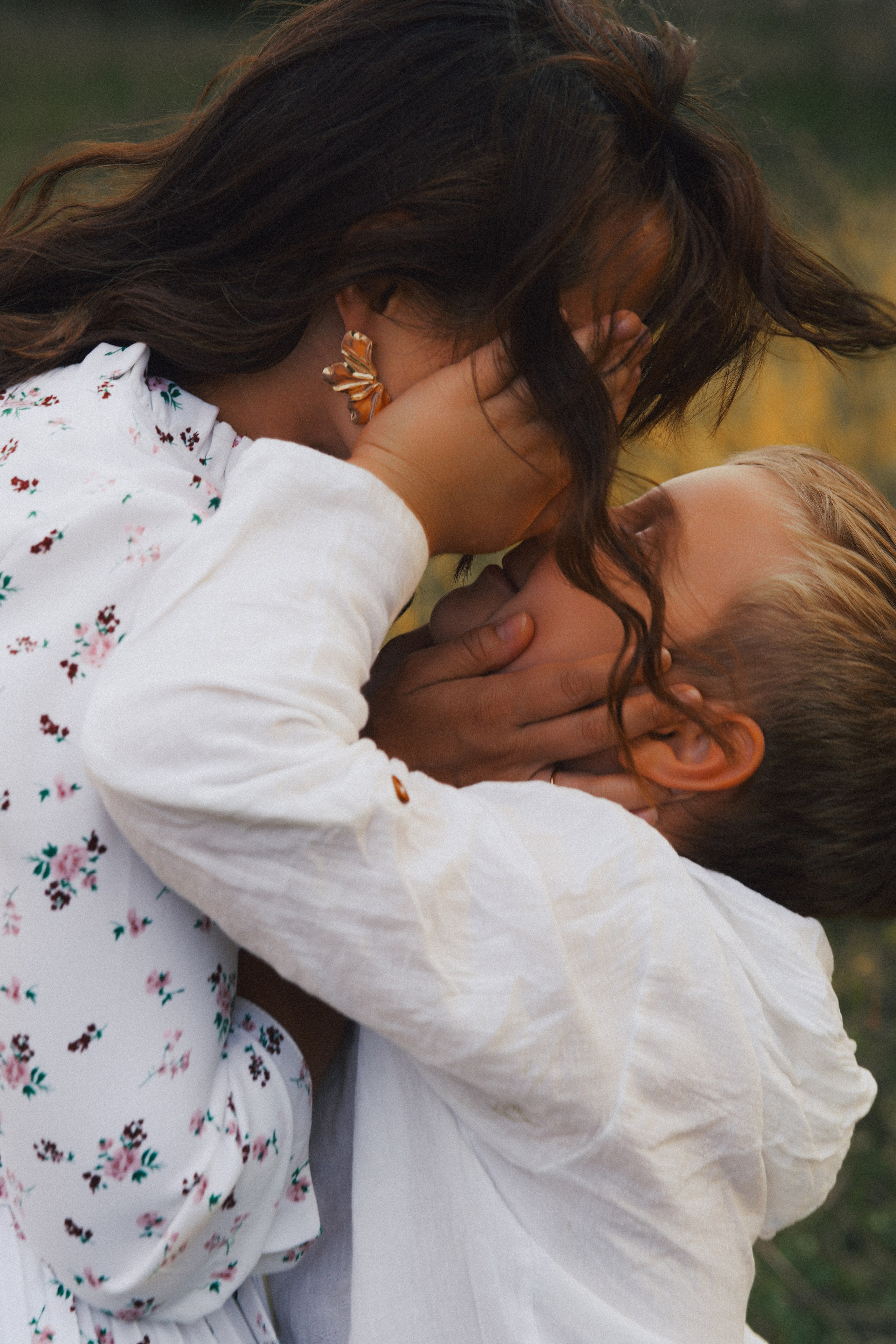 У дома. Фотограф Мария Зайчик