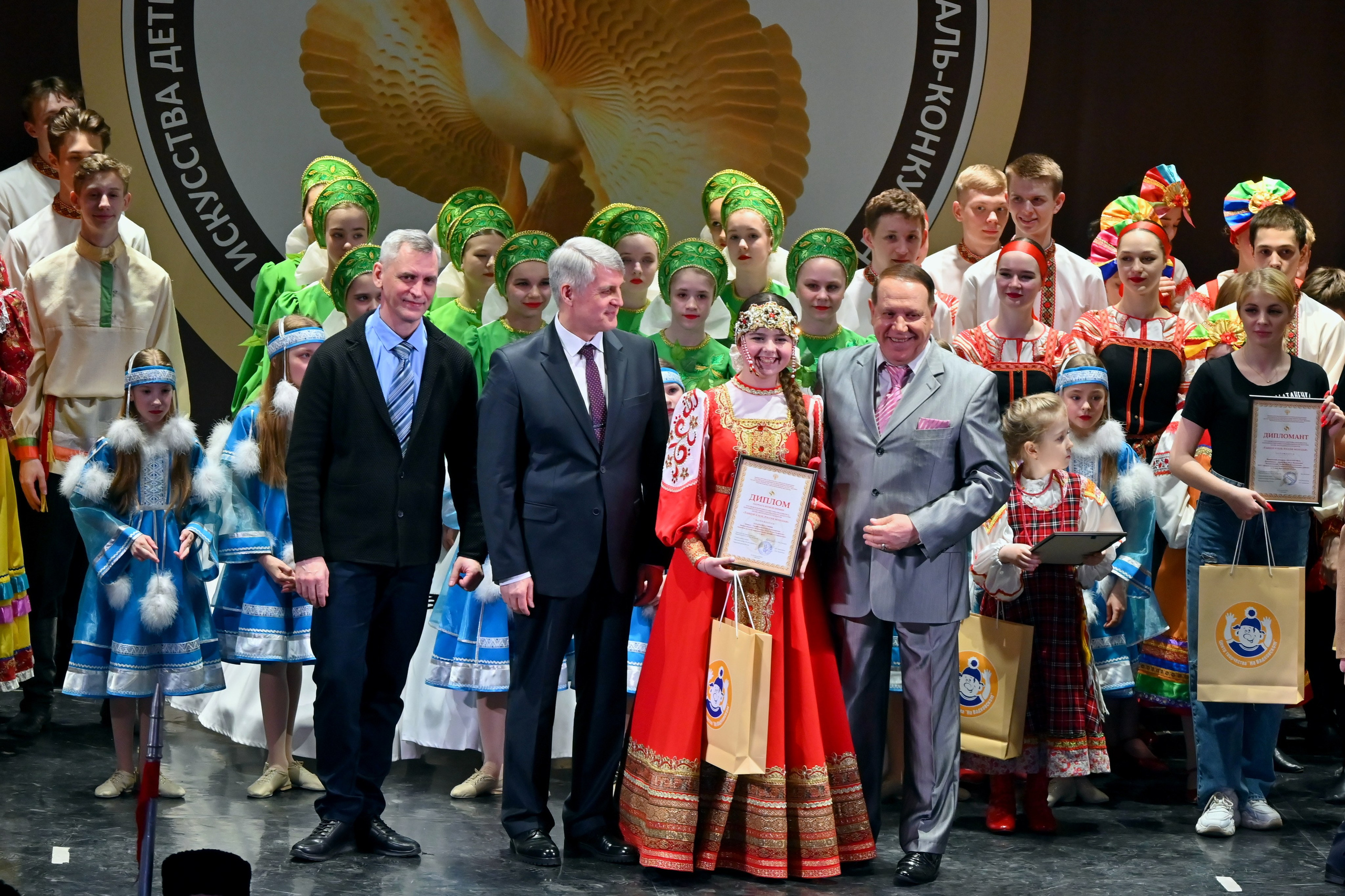 Гала-концерт. Танцуй и пой, Россия Молодая! 22.04.2024. Профессиональный фотограф в Москве Алёна Котова