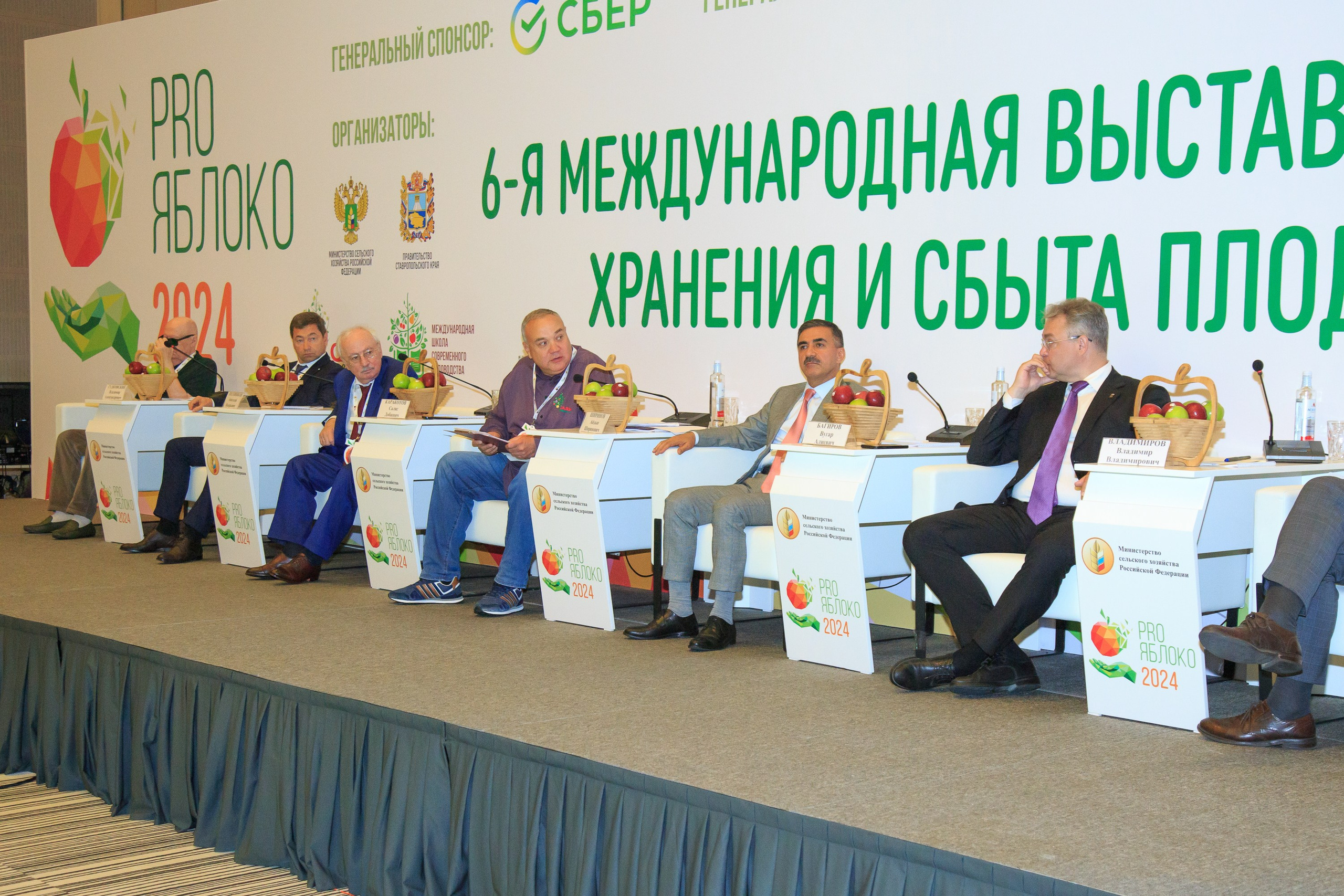 Репортажный фотограф. Репортажная фотосъёмка Минеральные Воды, Пятигорск, Кисловодск, Ставрополь. Репортажный и свадебный фотограф Пятигорск и КМВ