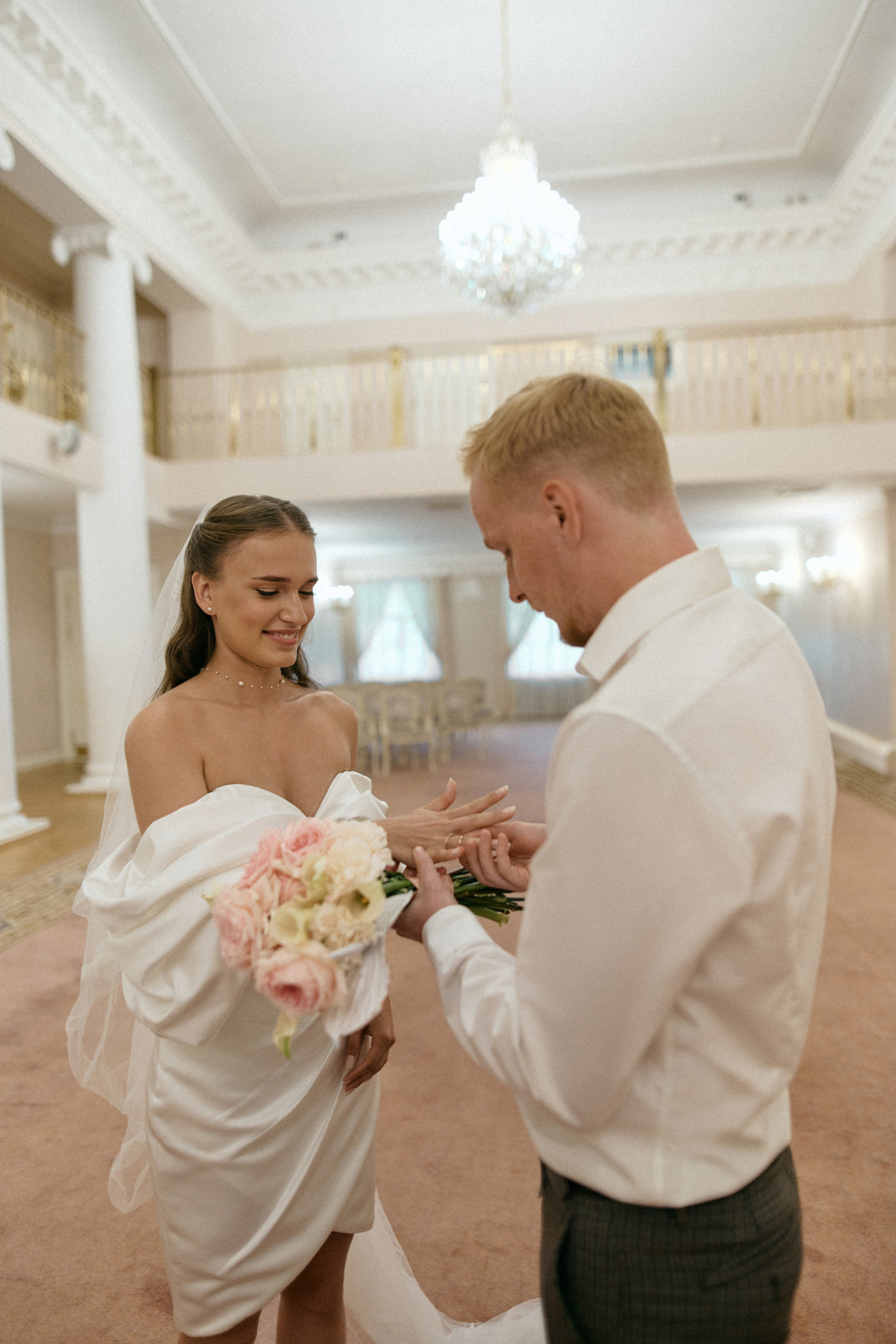 Александр & Варвара. Сестры Карабаза. Фотографы и ретушеры в Москве и Санкт-Петербурге