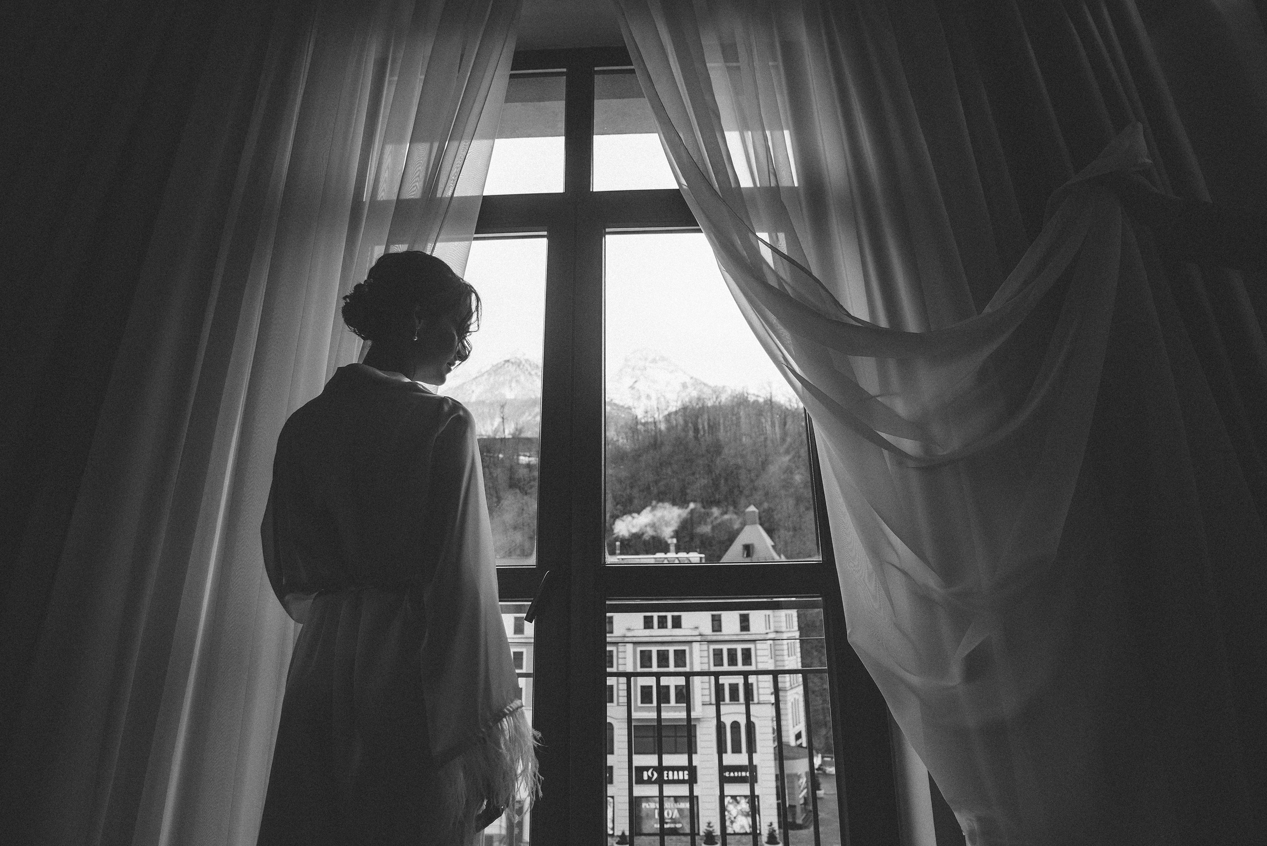 Свадебные фотосессии в Сириусе и Адлере. Фотограф в Адлере, Сириусе, Красной Поляне — лавстори, семейные и индивидуальные фотосессии