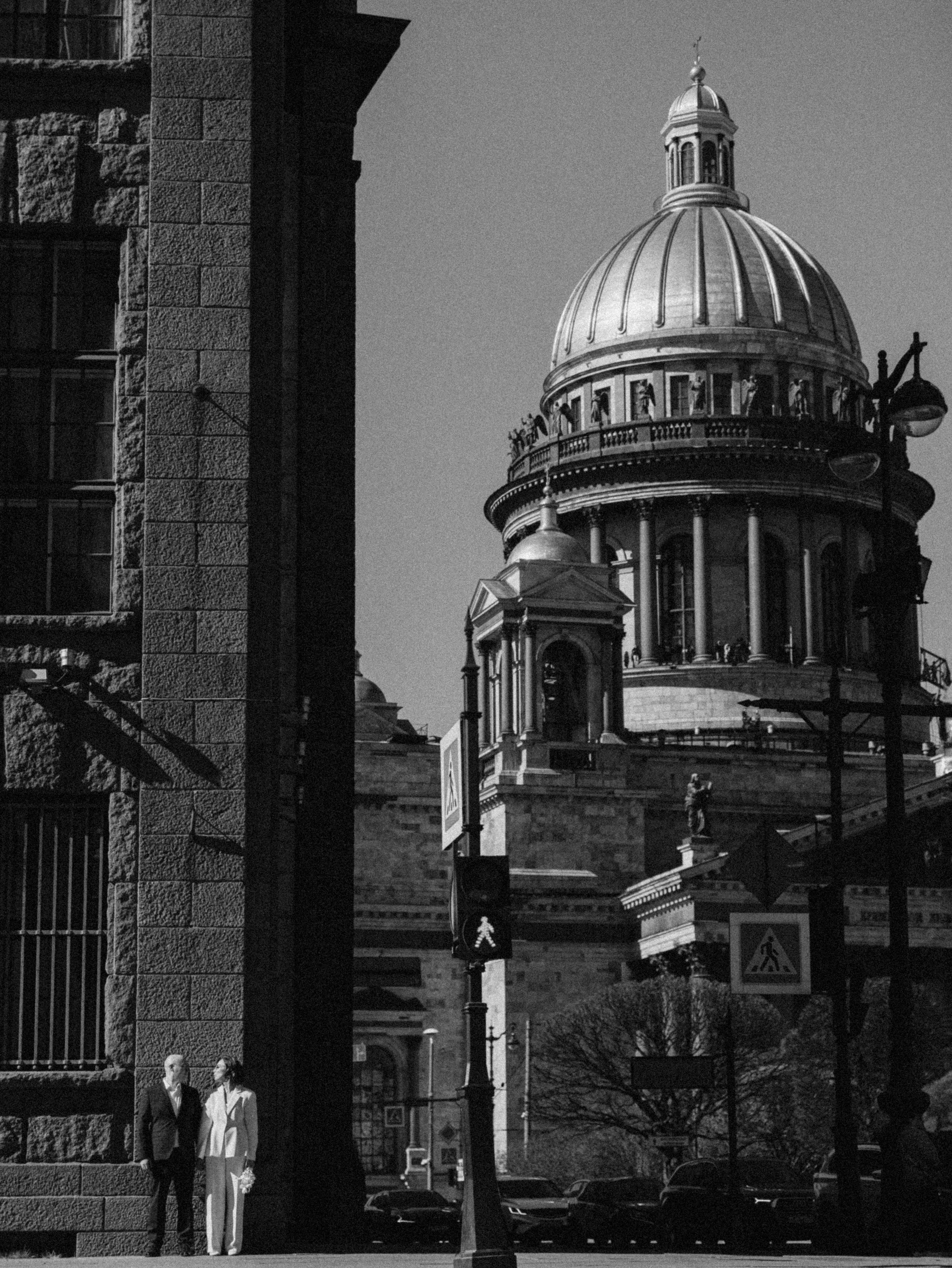 Свадебная фотосессия в Питере из Москвы. Свадебный фотограф СПБ