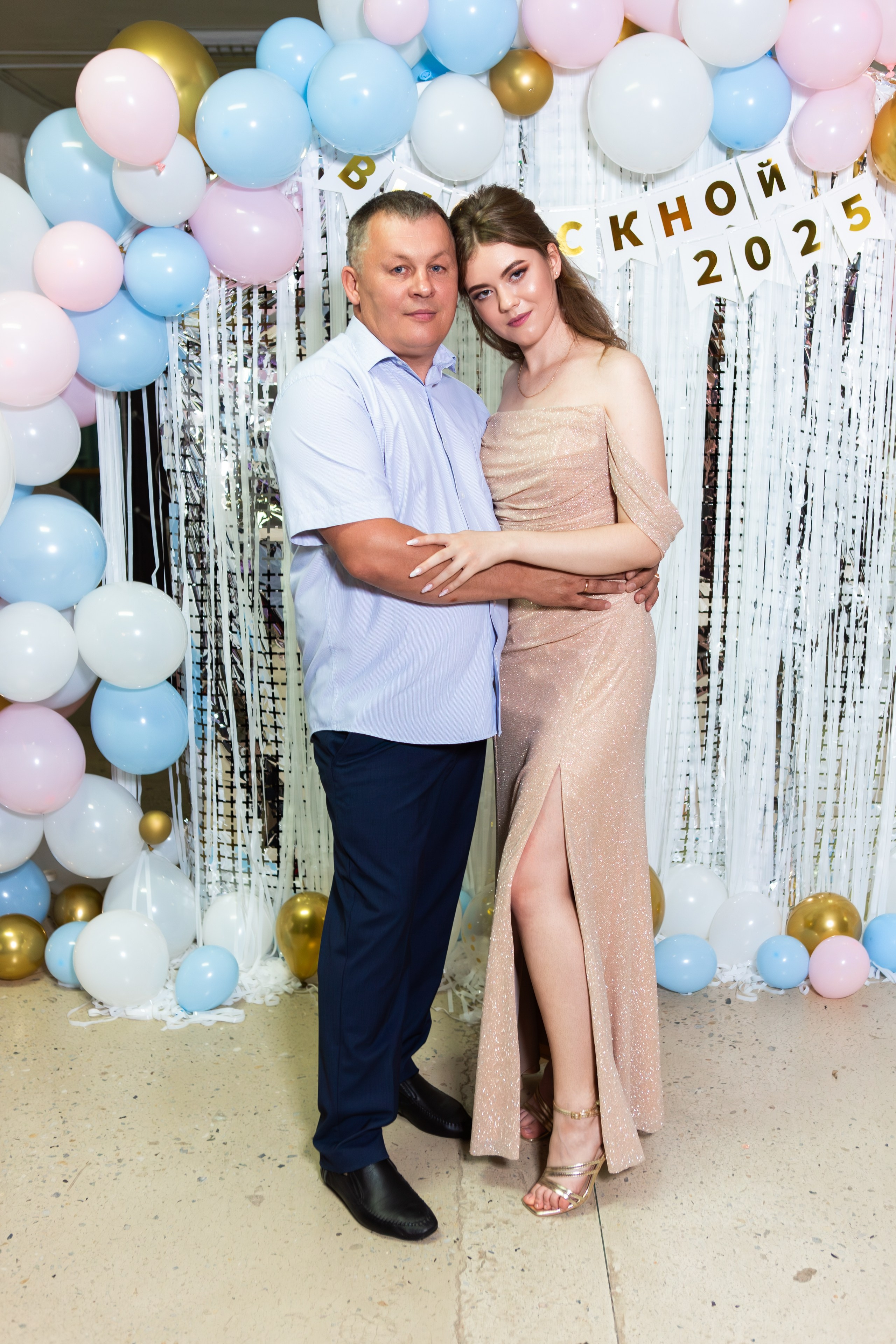 ФОТОСЕССИЯ С РОДИТЕЛЯМИ ВЫПУСКНОЙ 2025 9 ШКОЛА Г.МЦЕНСК. Профессиональный фотограф в Мценске и Орловской области