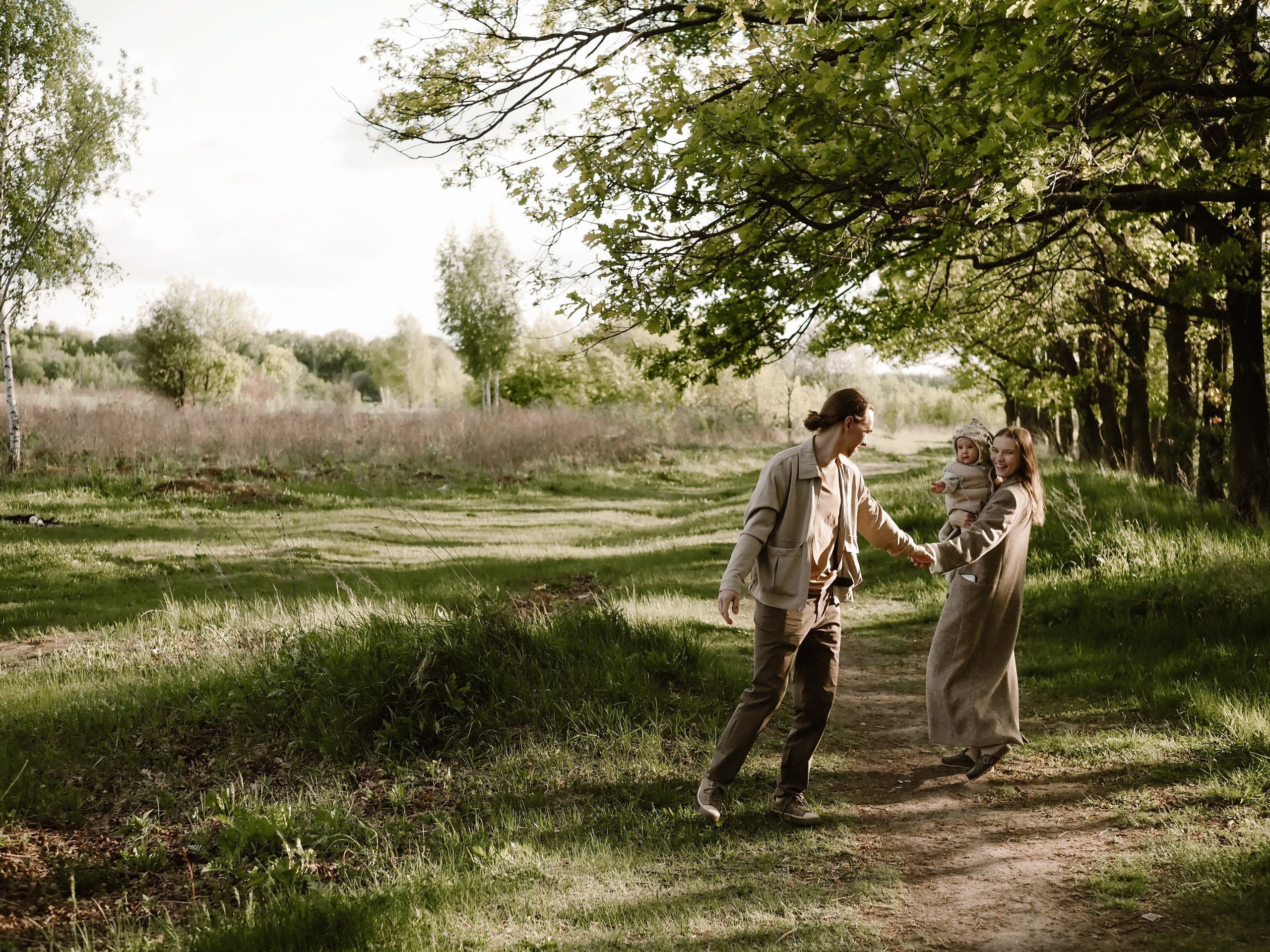 Первая весна твоя. Фотограф Рязань. Семейный Свадебный фотограф