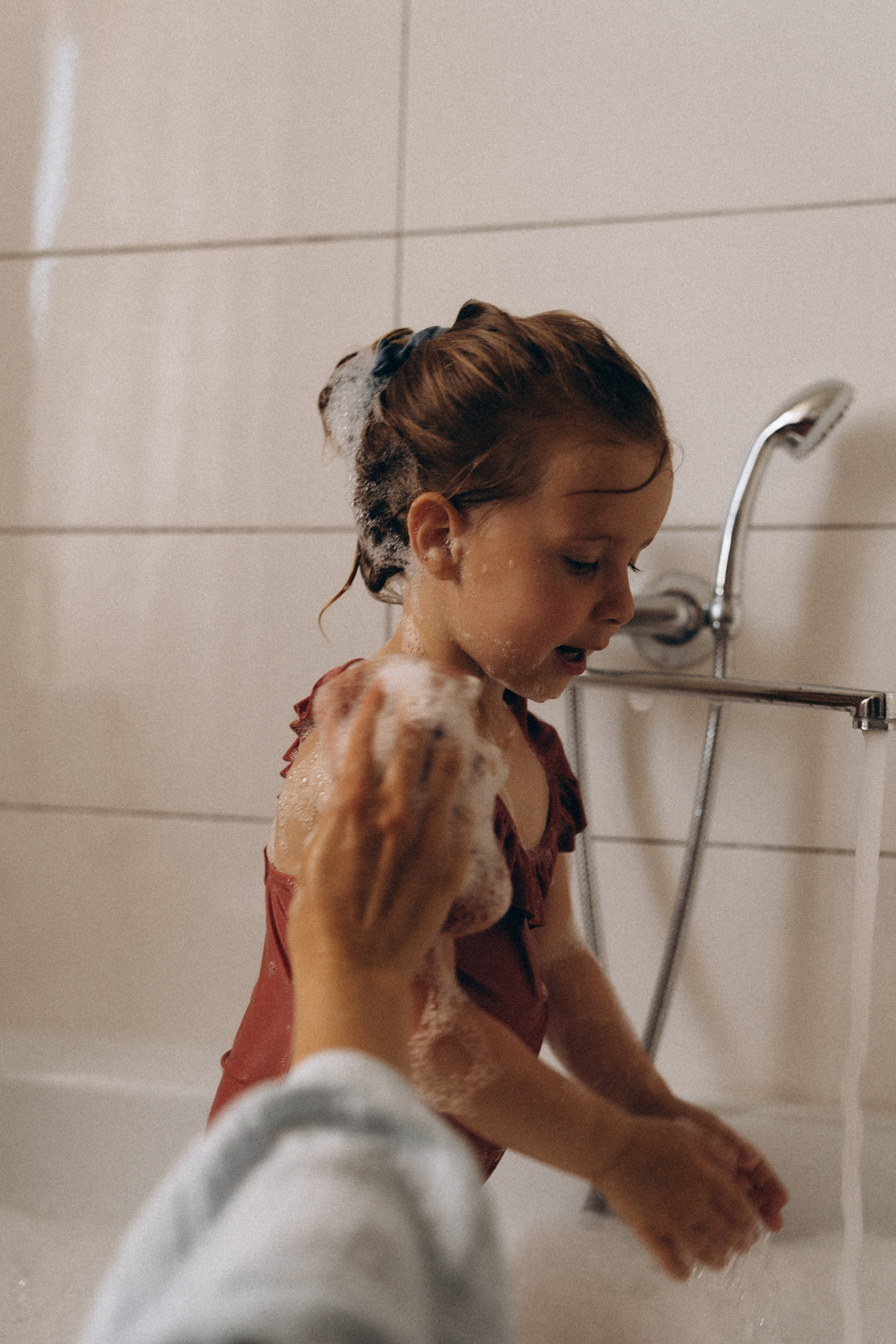 …и мама сделала пенную ванну. Семейный и домашний фотограф в Уфе Ирина Гарасюта