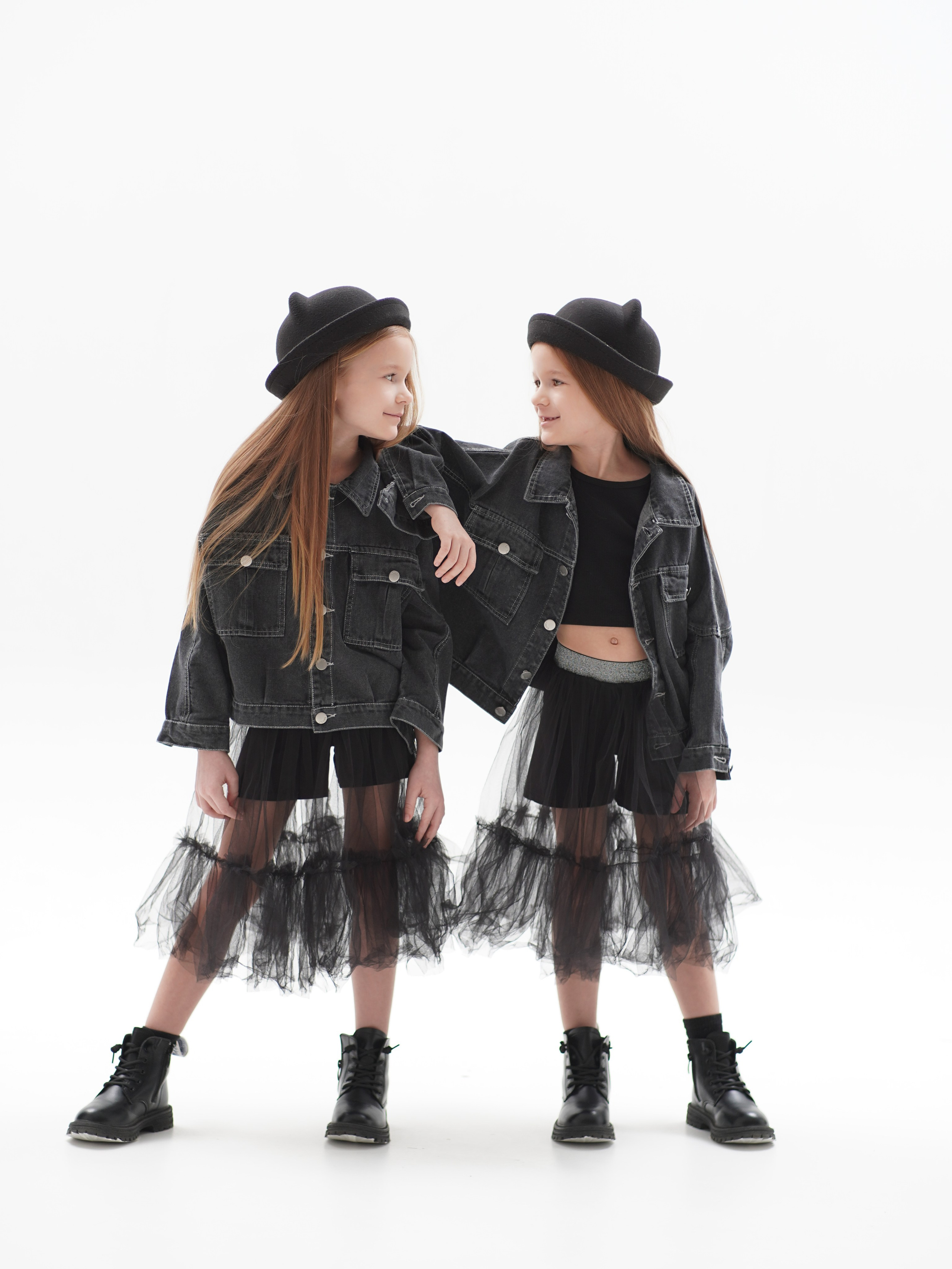 Алиса Полина П. LUNAPRO Дом стильных, сборных и индивидуальных съемок для брендов