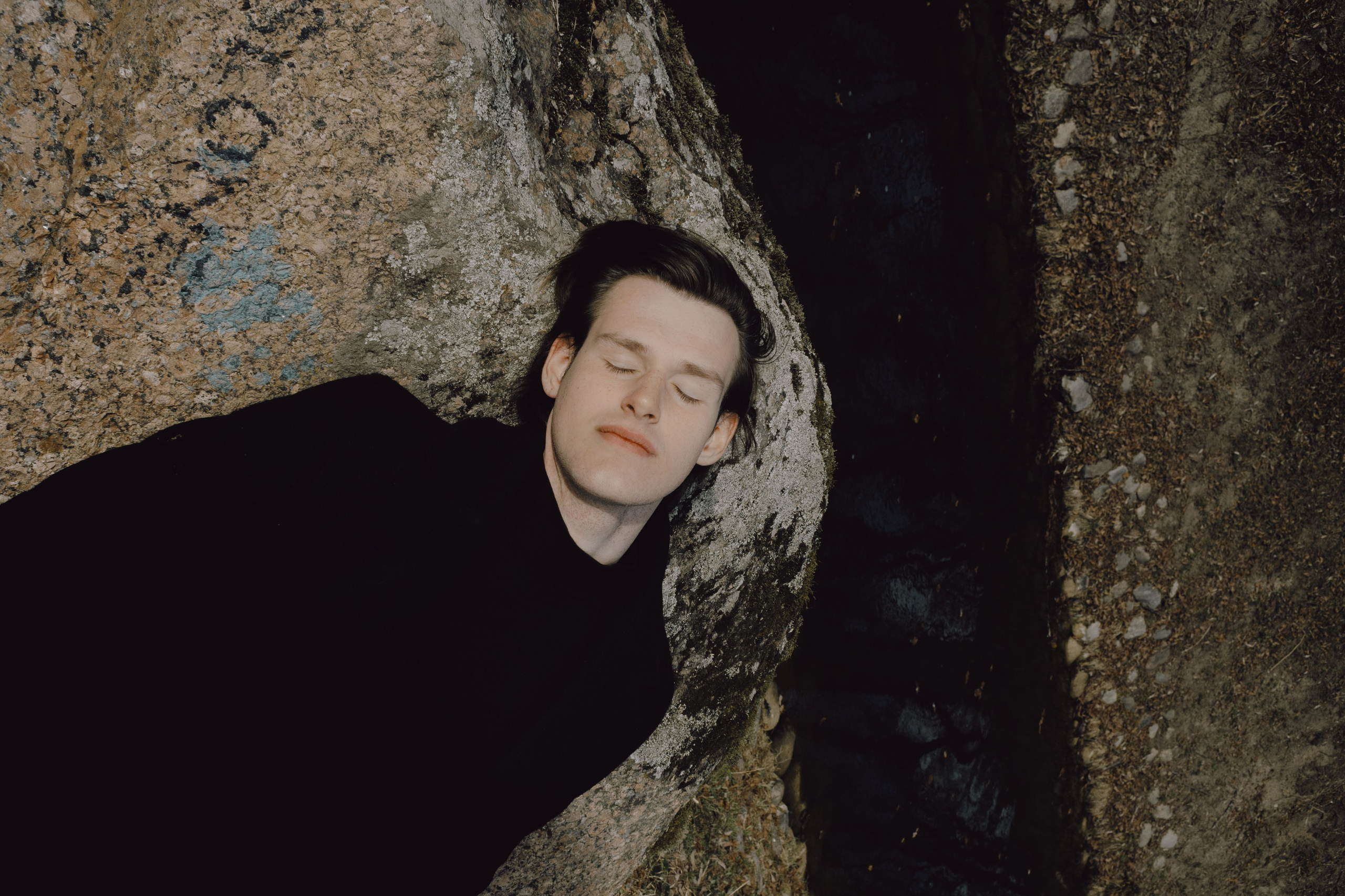 Тимофей. Весення съемка за городом. Портретный фотограф в Санкт-Петербурге Валентина Долженко