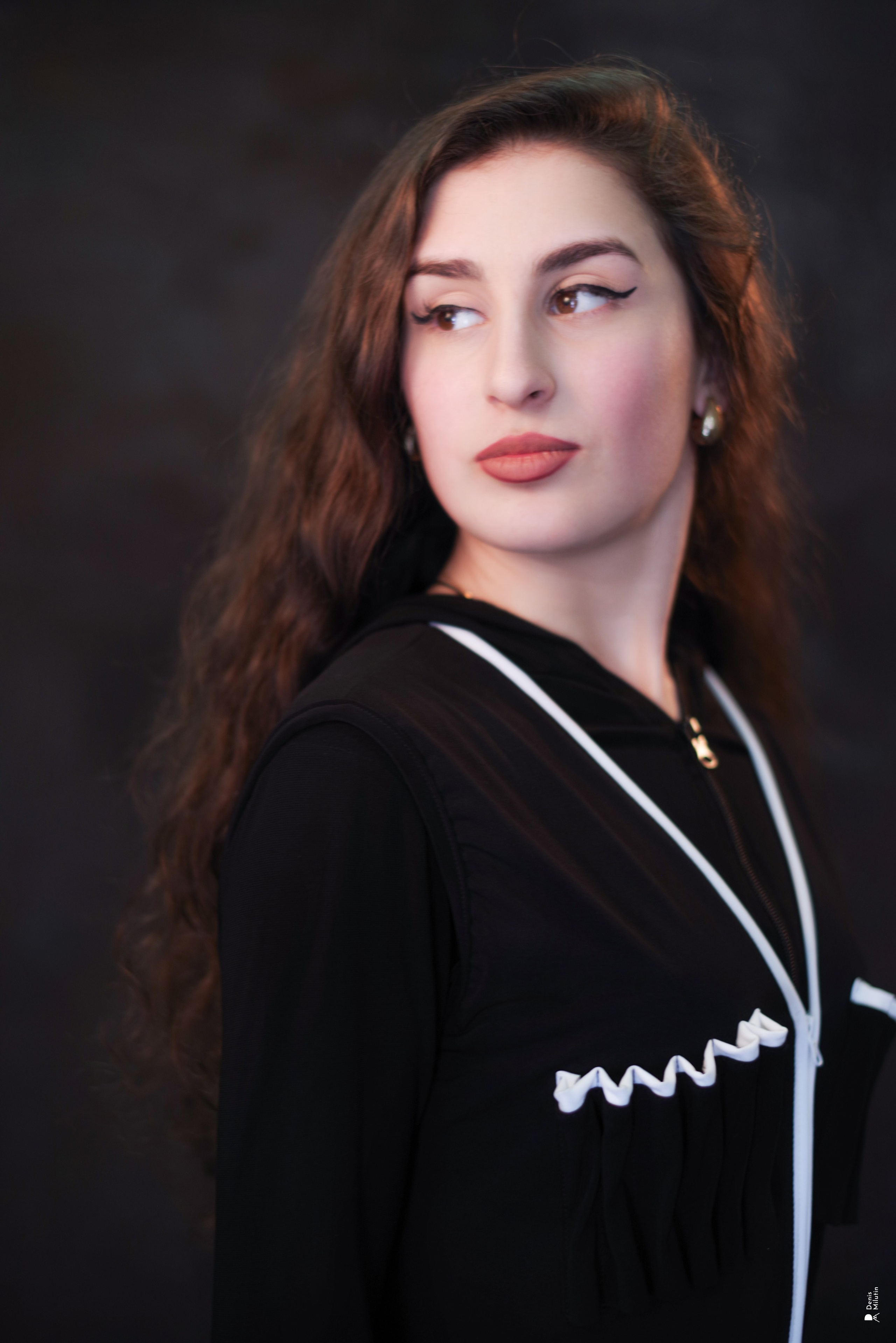 Танцоры лучшие модели — тем более в лучшей фотостудии-салоне платьев. Портретный фотограф Денис Милютин