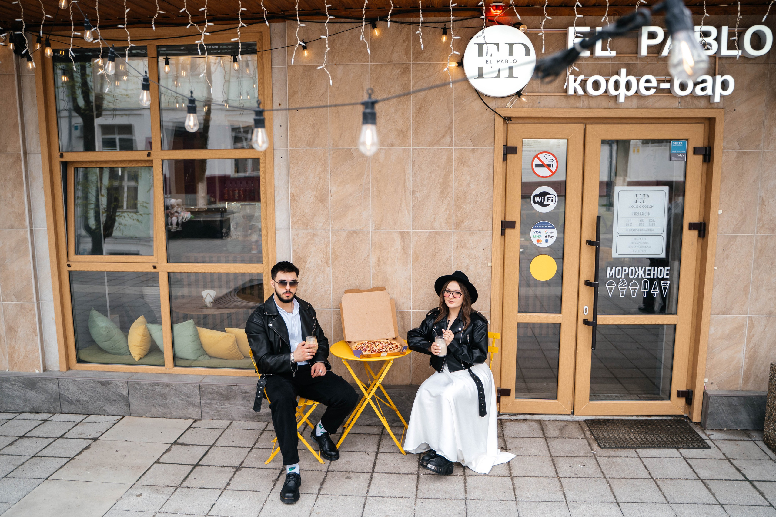 Никита и Лика — дождь, гранж, любовь. Свадебный и семейный фотограф