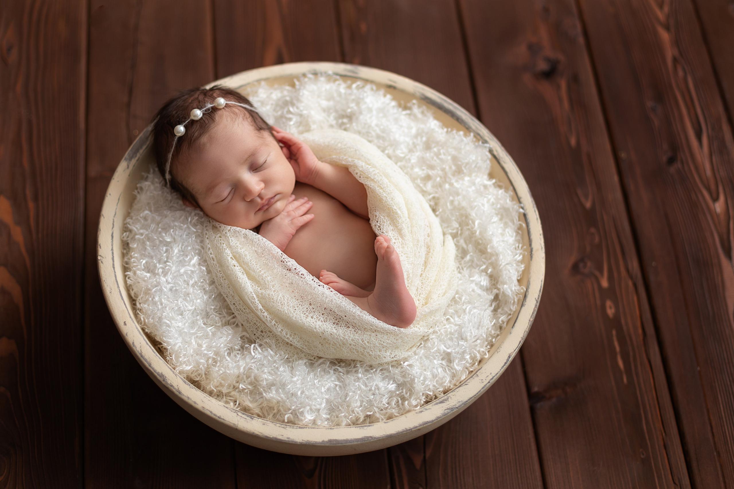 PH @anna_molodykh_newborn.almaty. Retoucher Aleksmokh