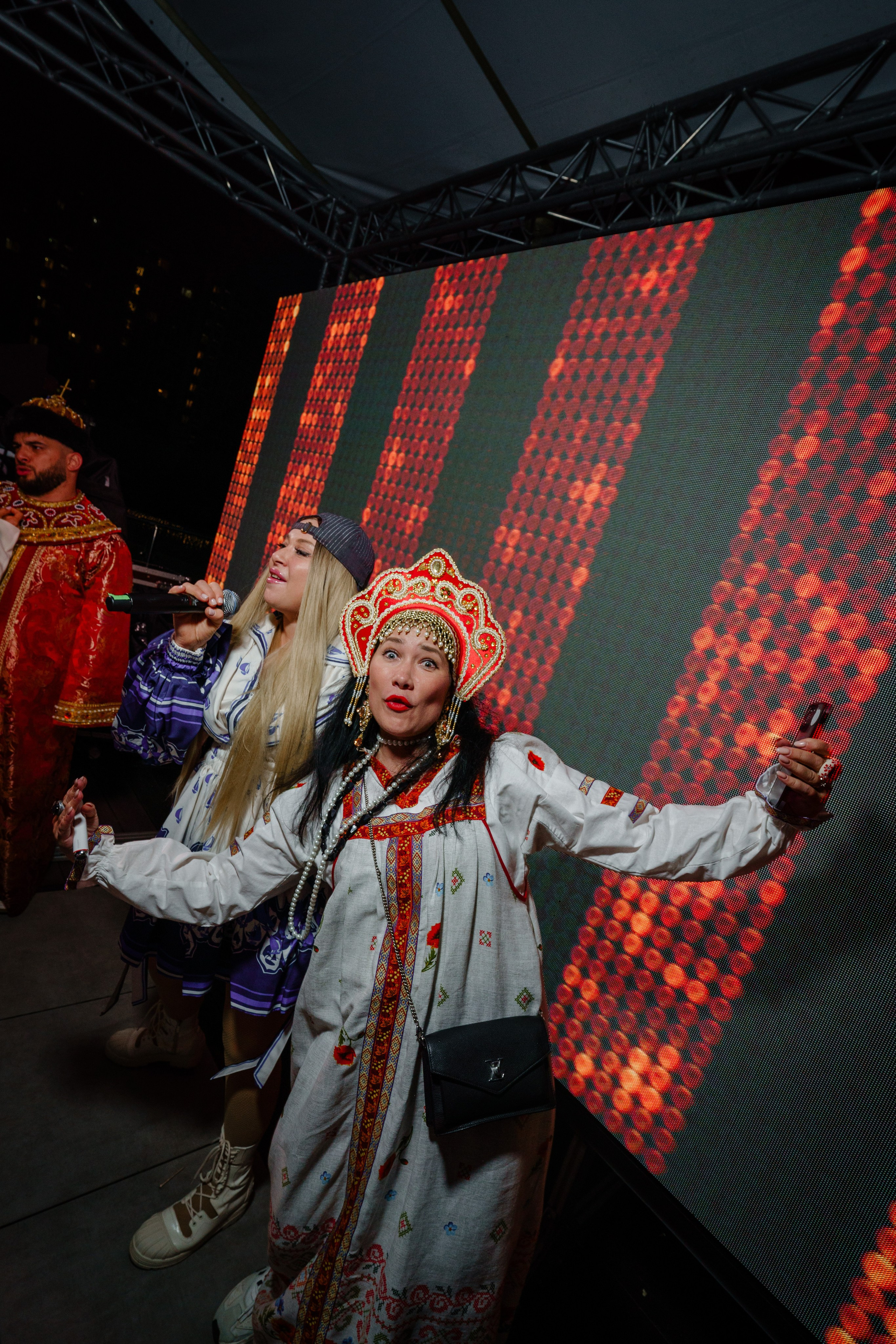 Гендер пати в славянском стиле. Репортажный фотограф в Москве Саша Дружинина