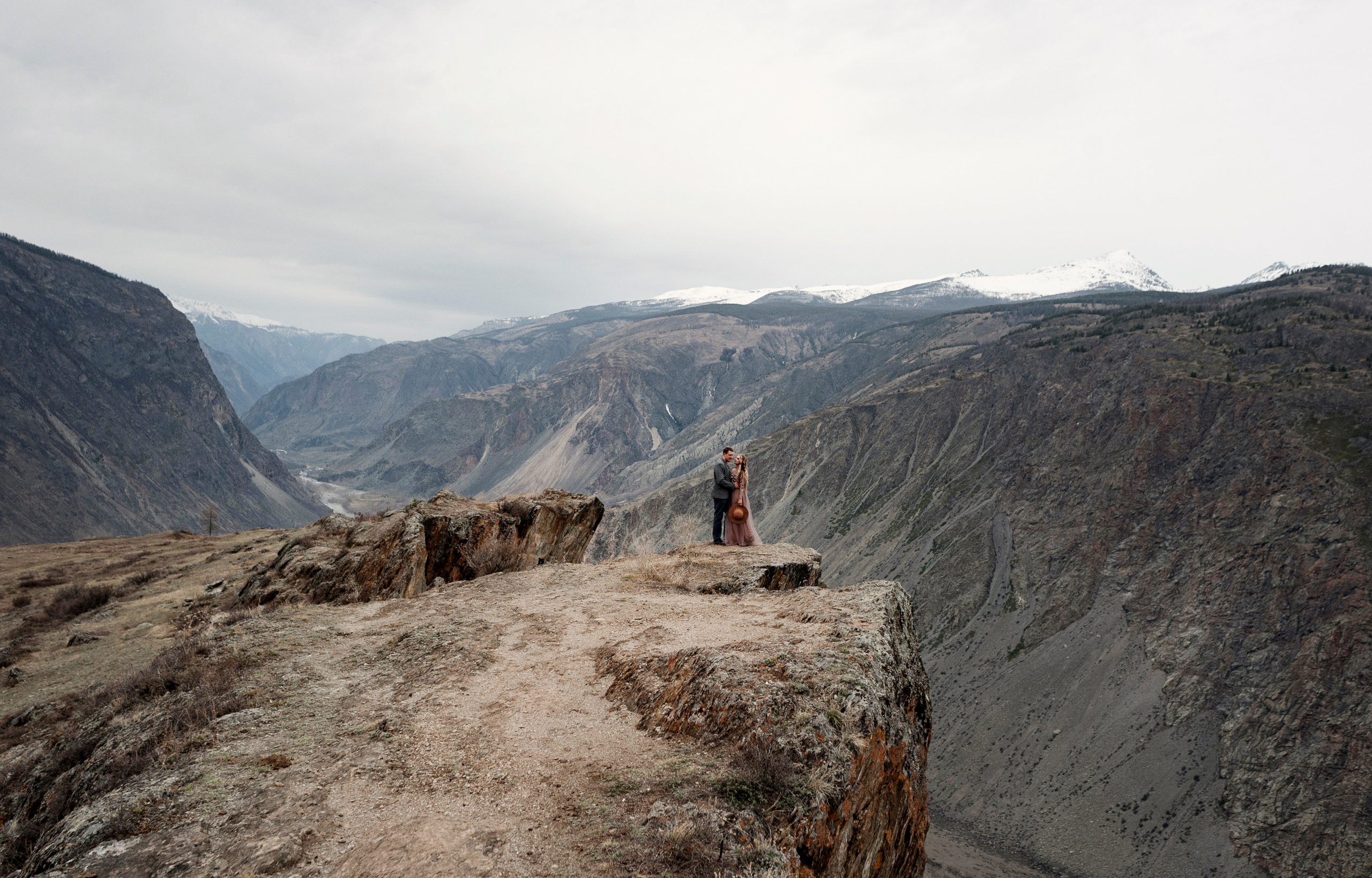 Whispering mountains. Свадебный и семейный фотограф в Новосибирске, Санкт-Петербурге, Москве