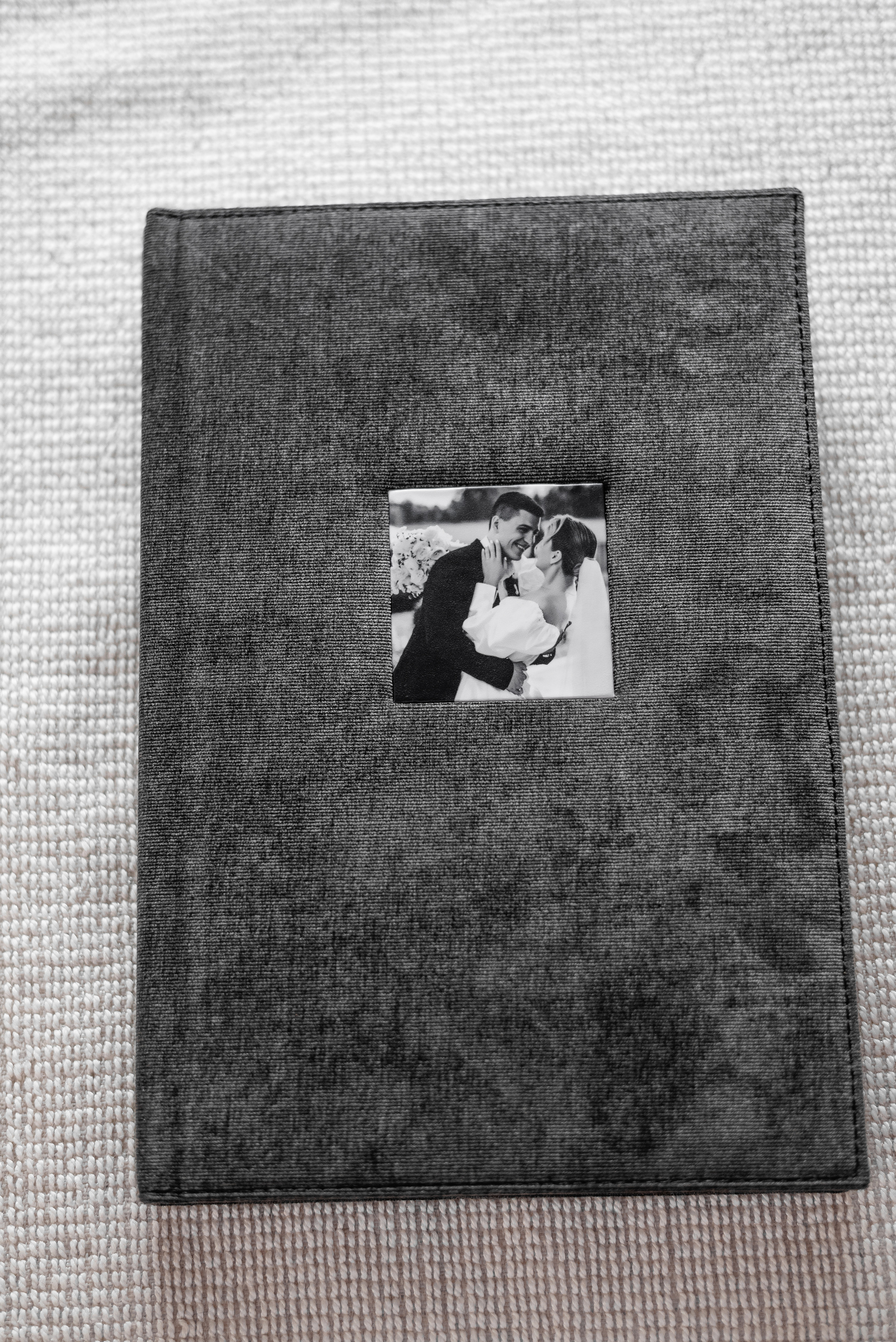 Про книги. Свадебный и семейный фотограф в Новосибирске, Санкт-Петербурге, Москве