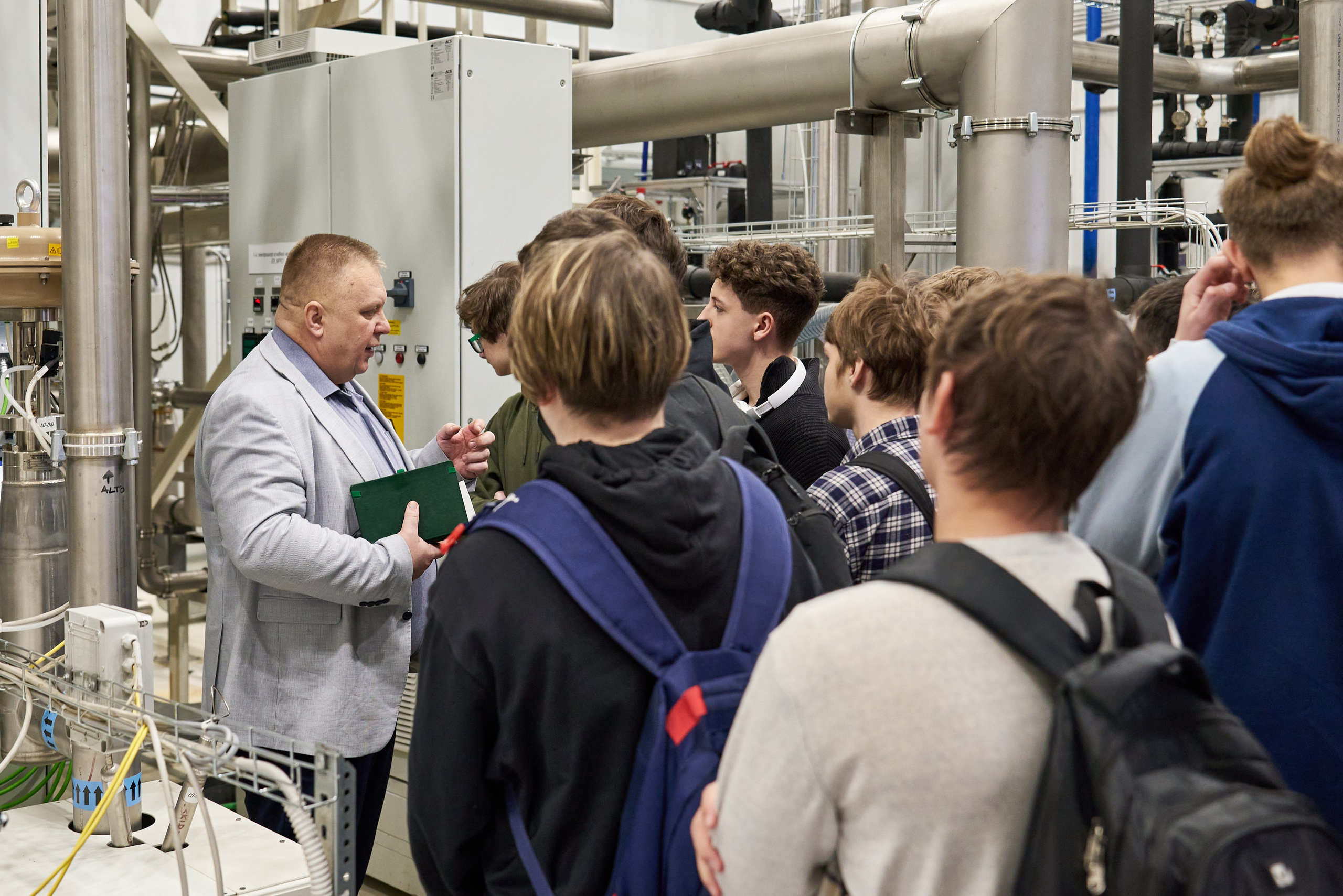 Экскурсия в «Газпром Космические системы». Фотограф Щёлково