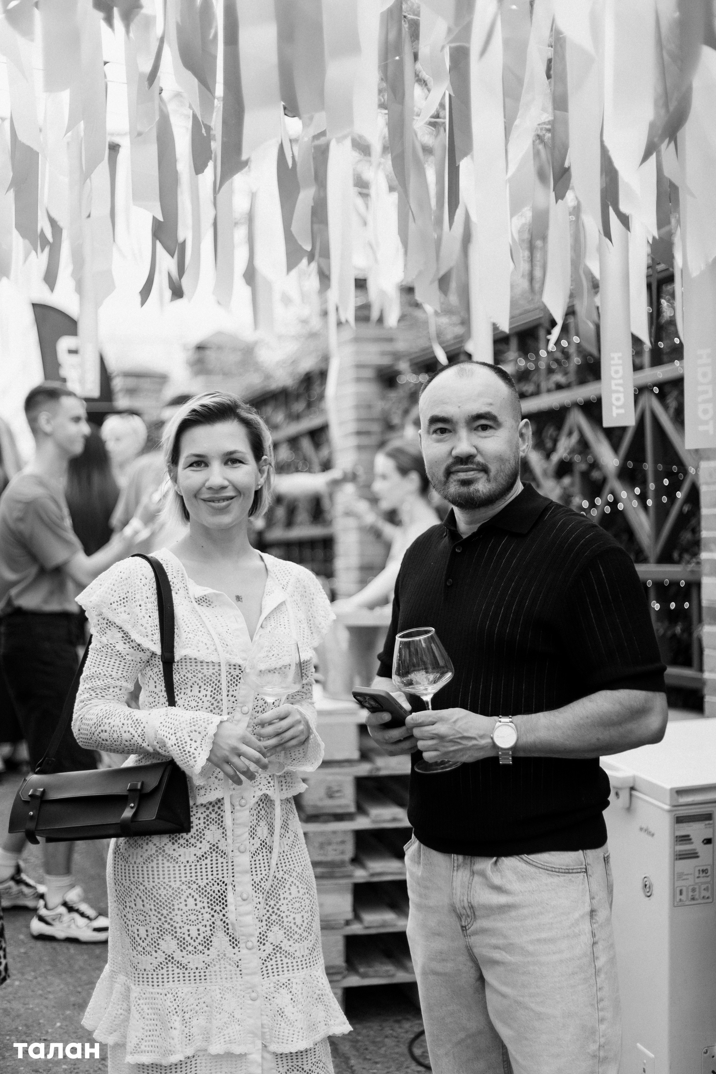 ВИНОТЕКА [бар+магаз] — BIRTHDAY PARTY. СВОИ. ФОТООТЧЕТЫ-СОБЫТИЯ-МЕСТА