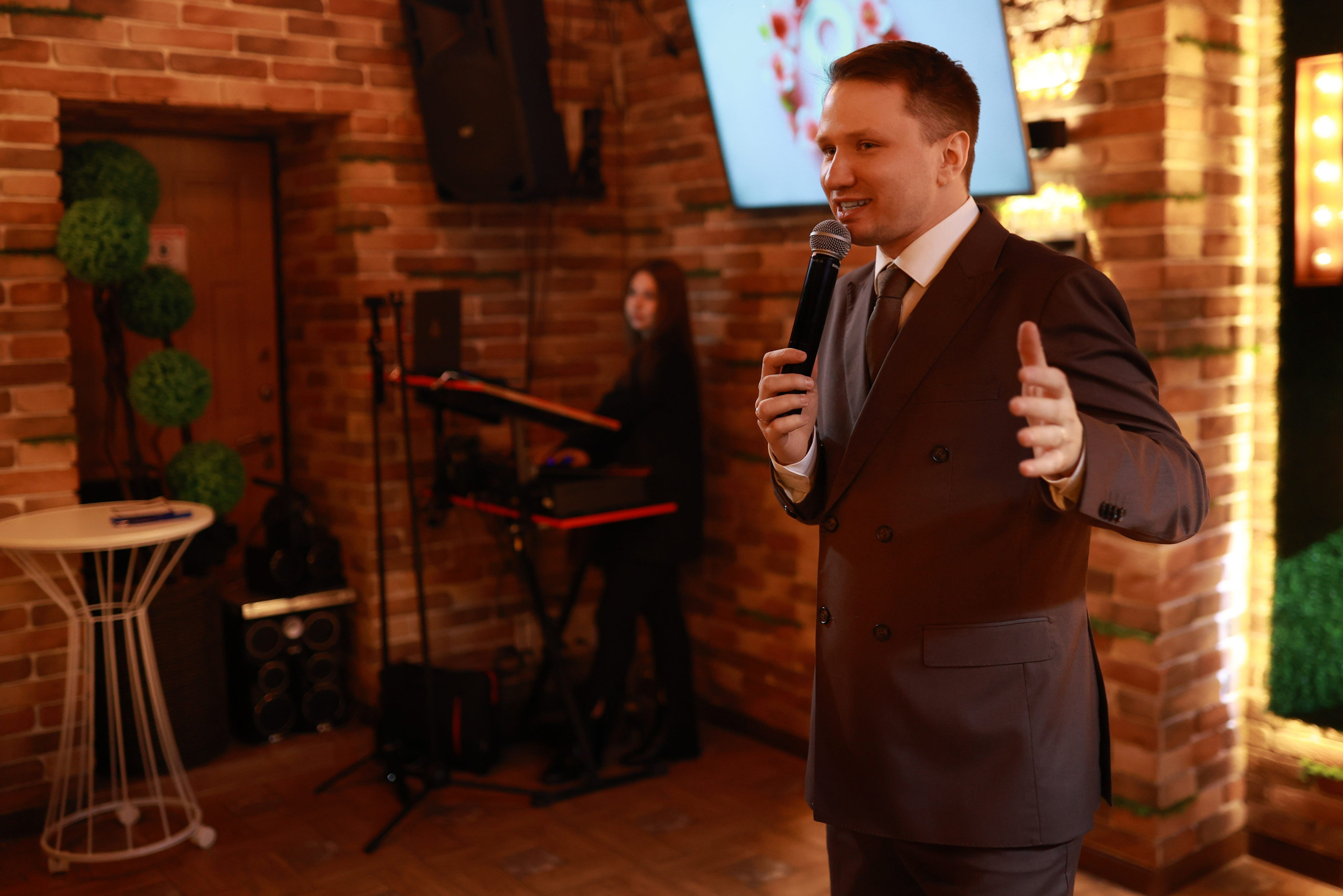 8 марта «Инжир». Andrey Pospelove. Фотограф в Саратове