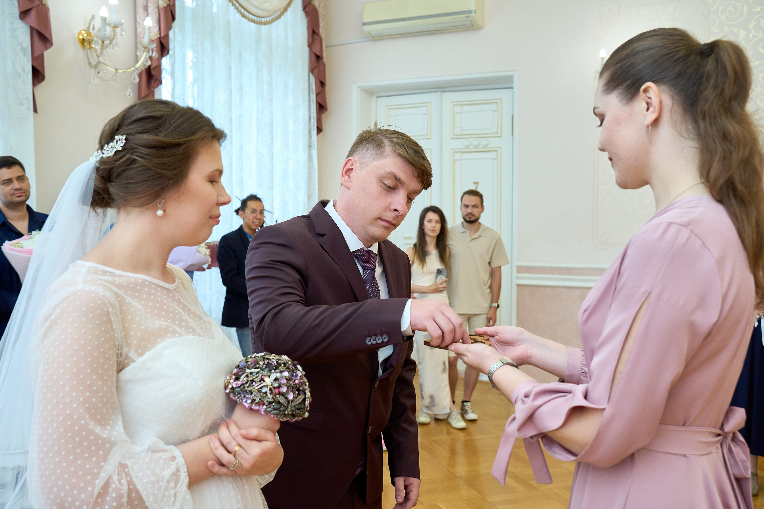 Церемония бракосочетания. Репортажный и портретный фотограф в Томске Ларионов Артём