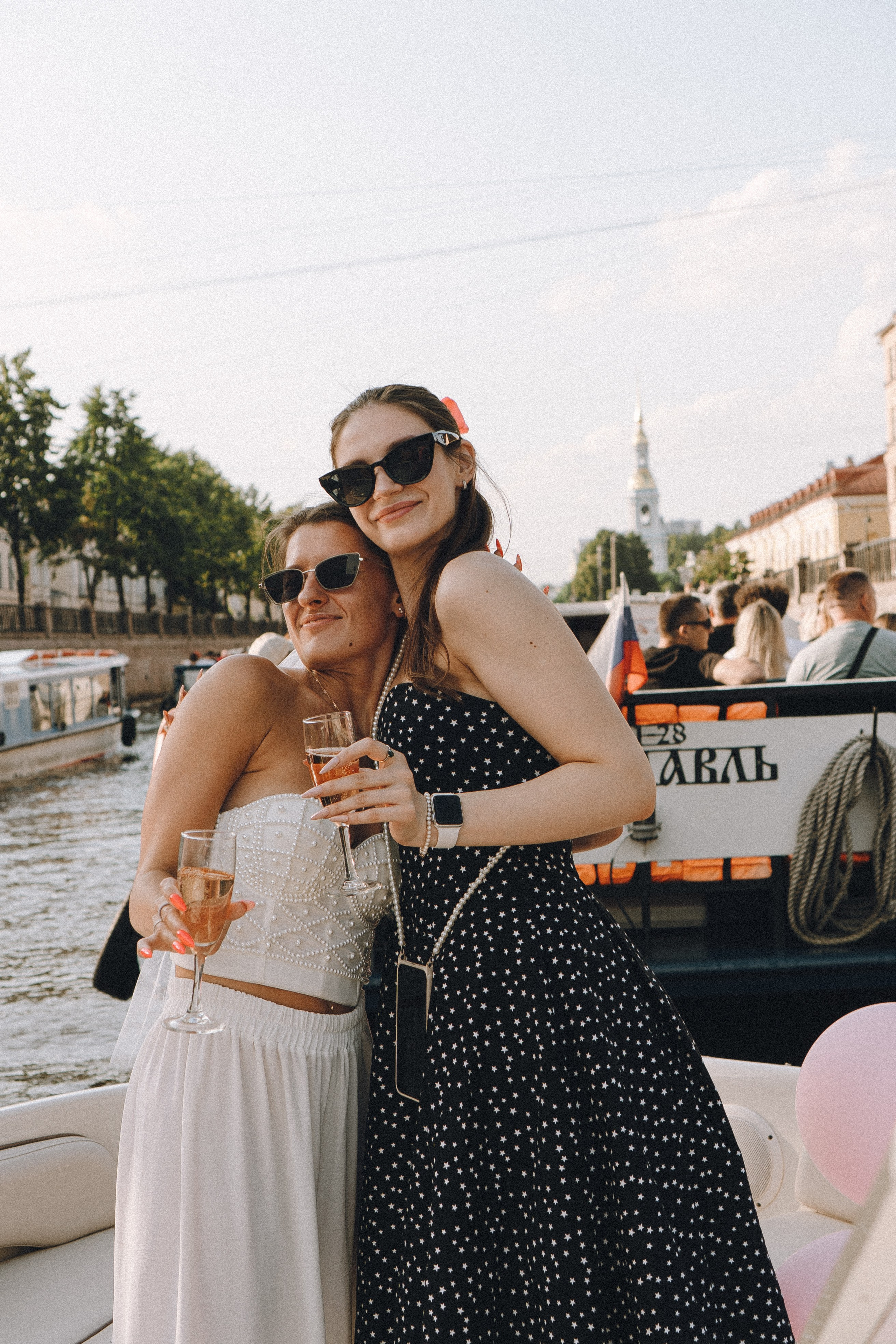 ДЕВИЧНИК НА КАТЕРЕ. Профессиональный фотограф, Санкт-Петербург — Виктория Богомолова