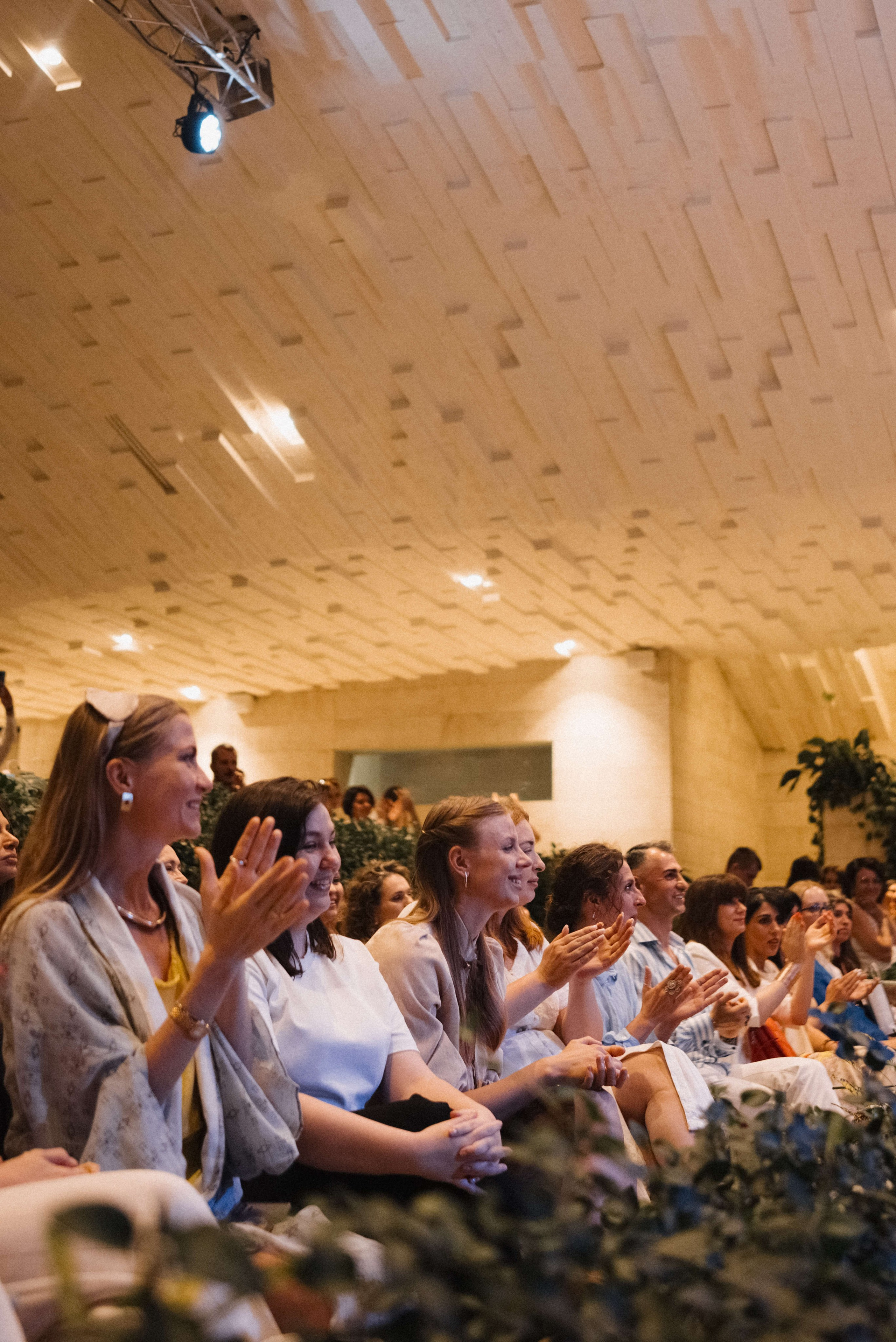 Репортаж бизнес-конференции. Портретный и свадебный фотограф в Тбилиси • xeniqo
