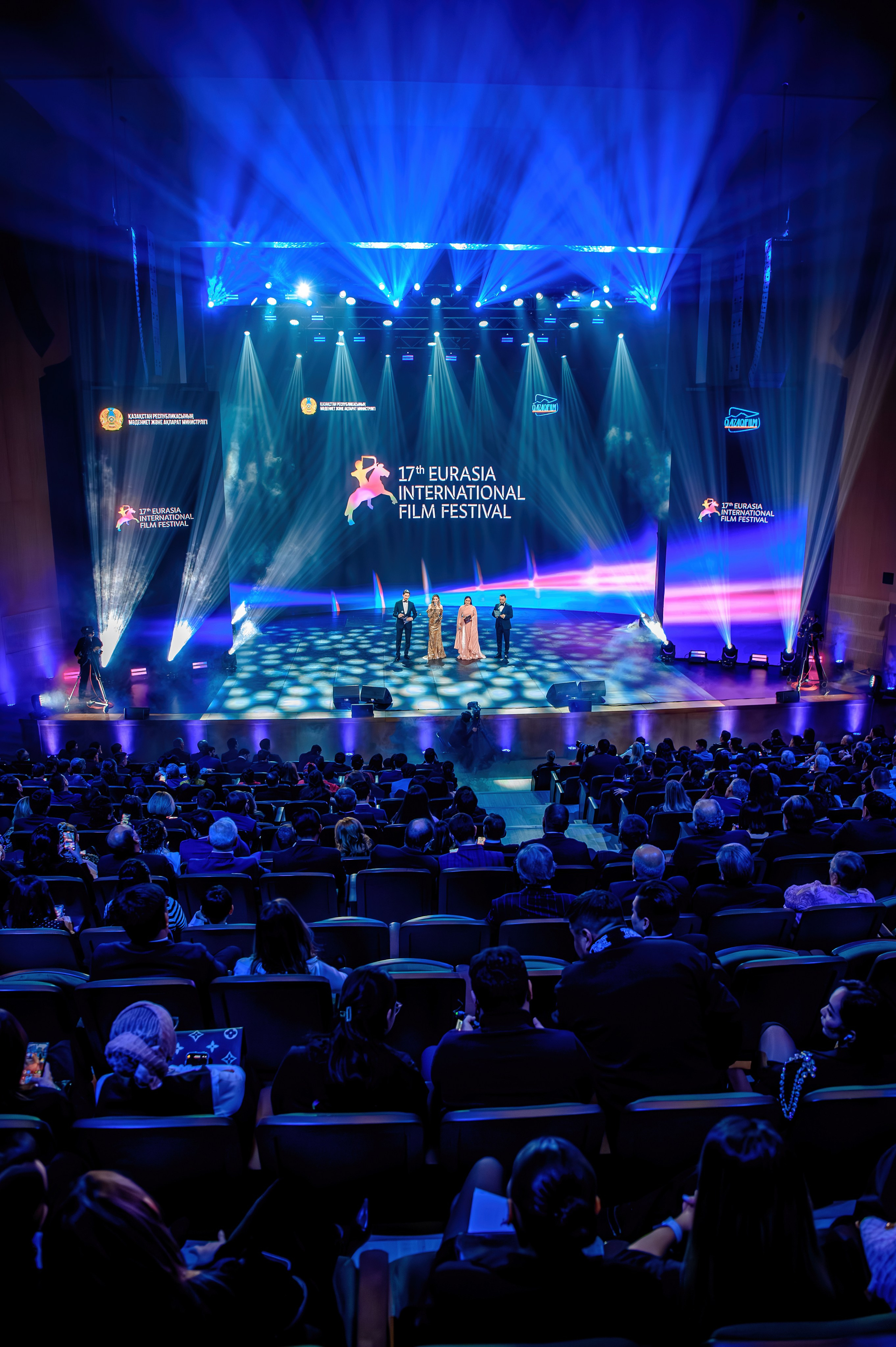 Концерты. Фестивали. Елена Северина фотограф, Алматы: репортаж (спорт, концерты, конференции), предметная и фуд-съёмка, портреты, каталоги, фэшн, ретушь