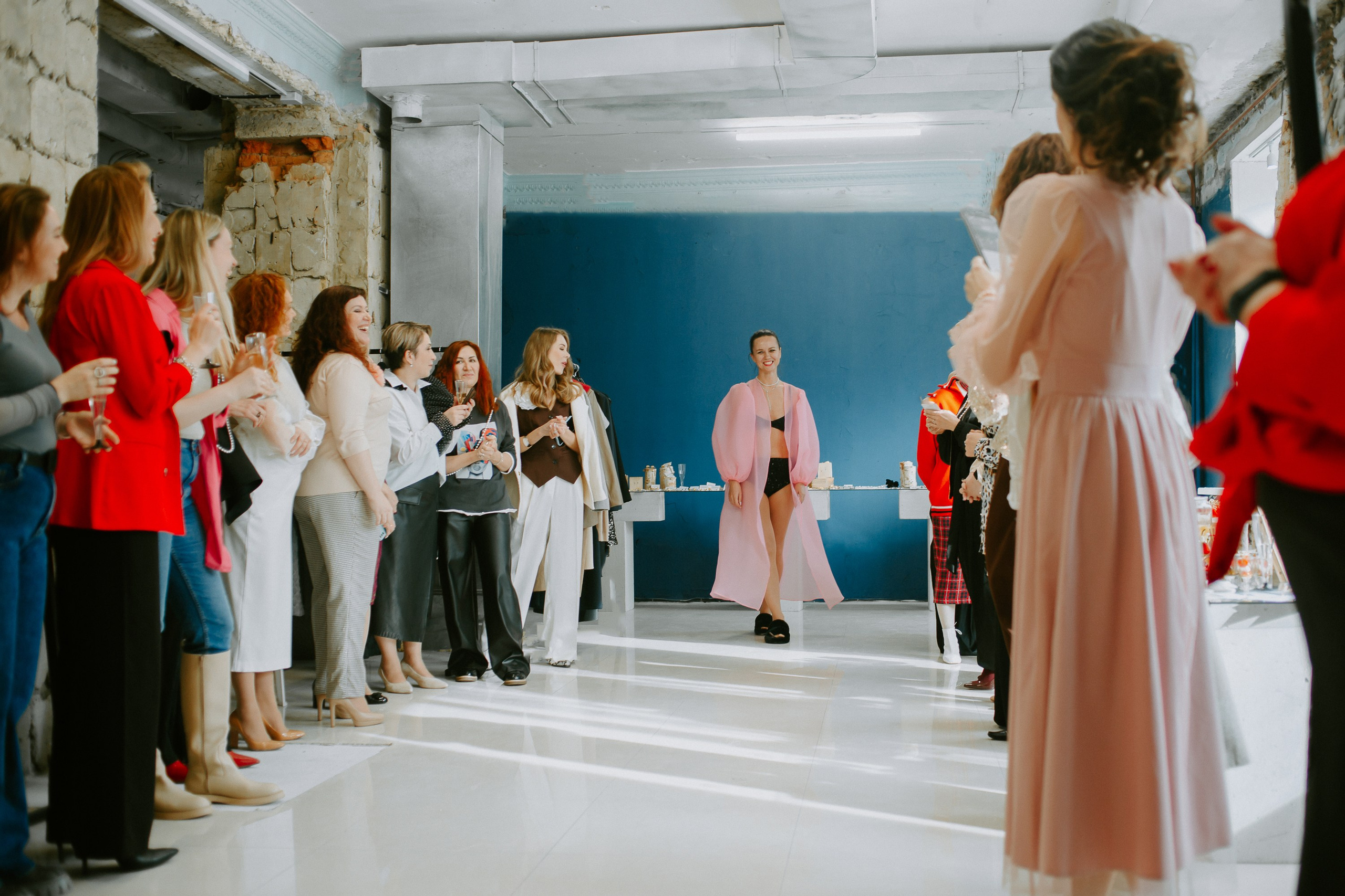 8 марта в ЦДС. Вечер Ольги Любимовой. Фотограф в Челябинске Ополихина Анна