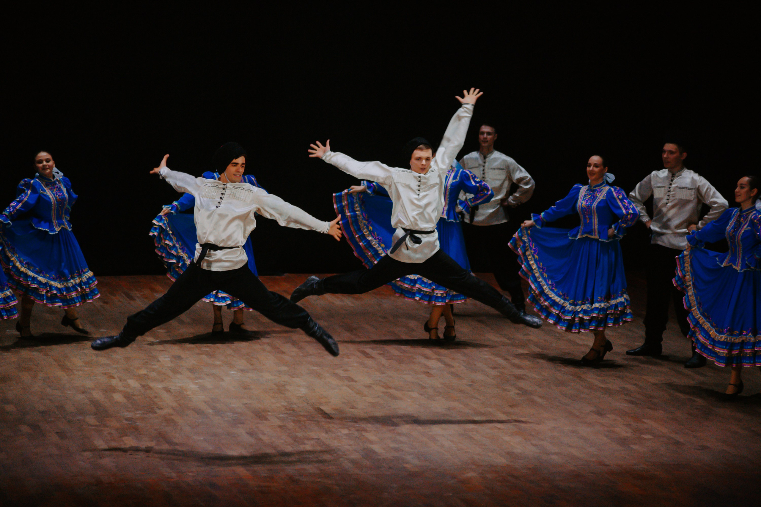 «Уральский сувенир». Концерт танцевальной студии. Фотограф в Челябинске Ополихина Анна