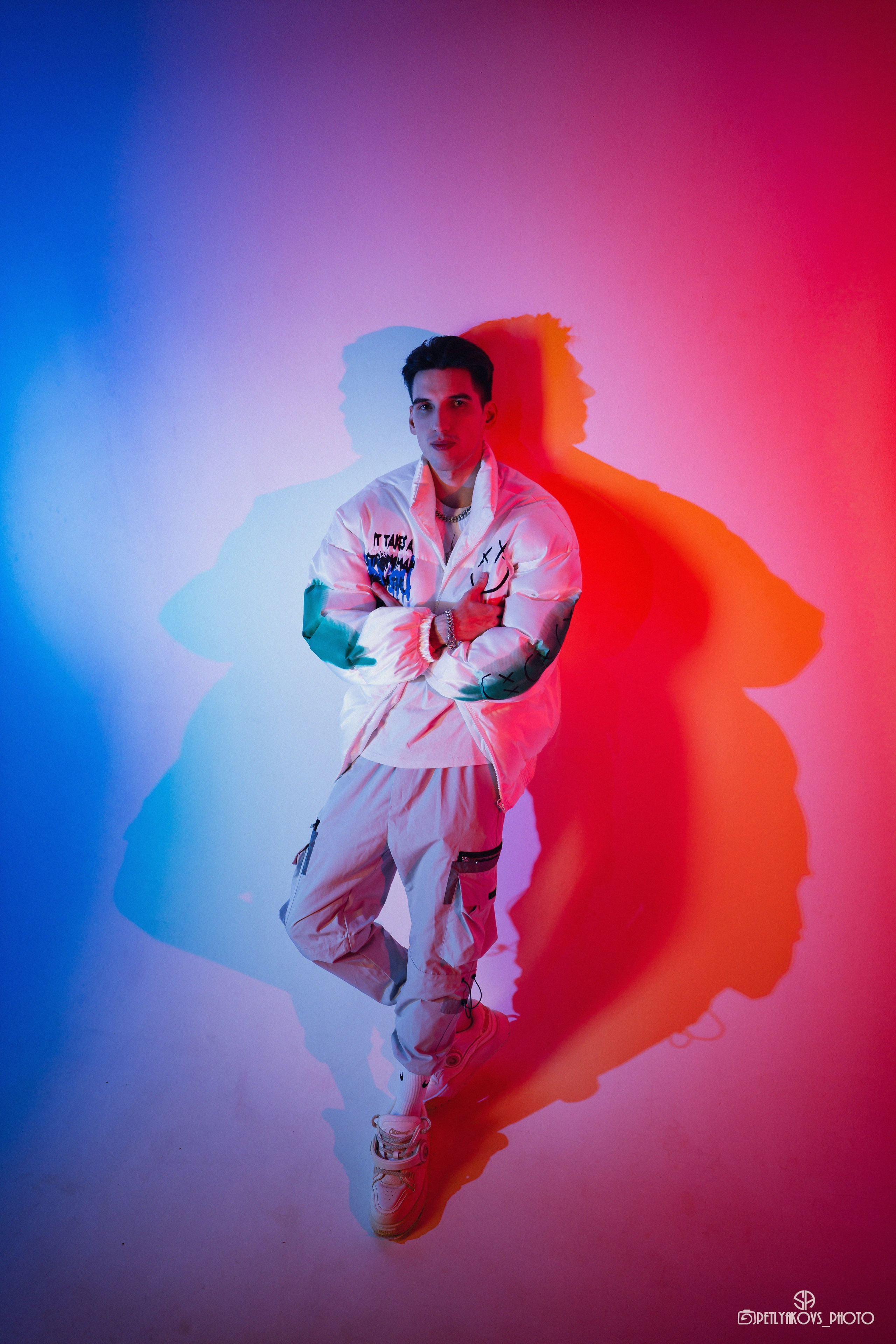 Фотосессия с цветным светом WOLFY