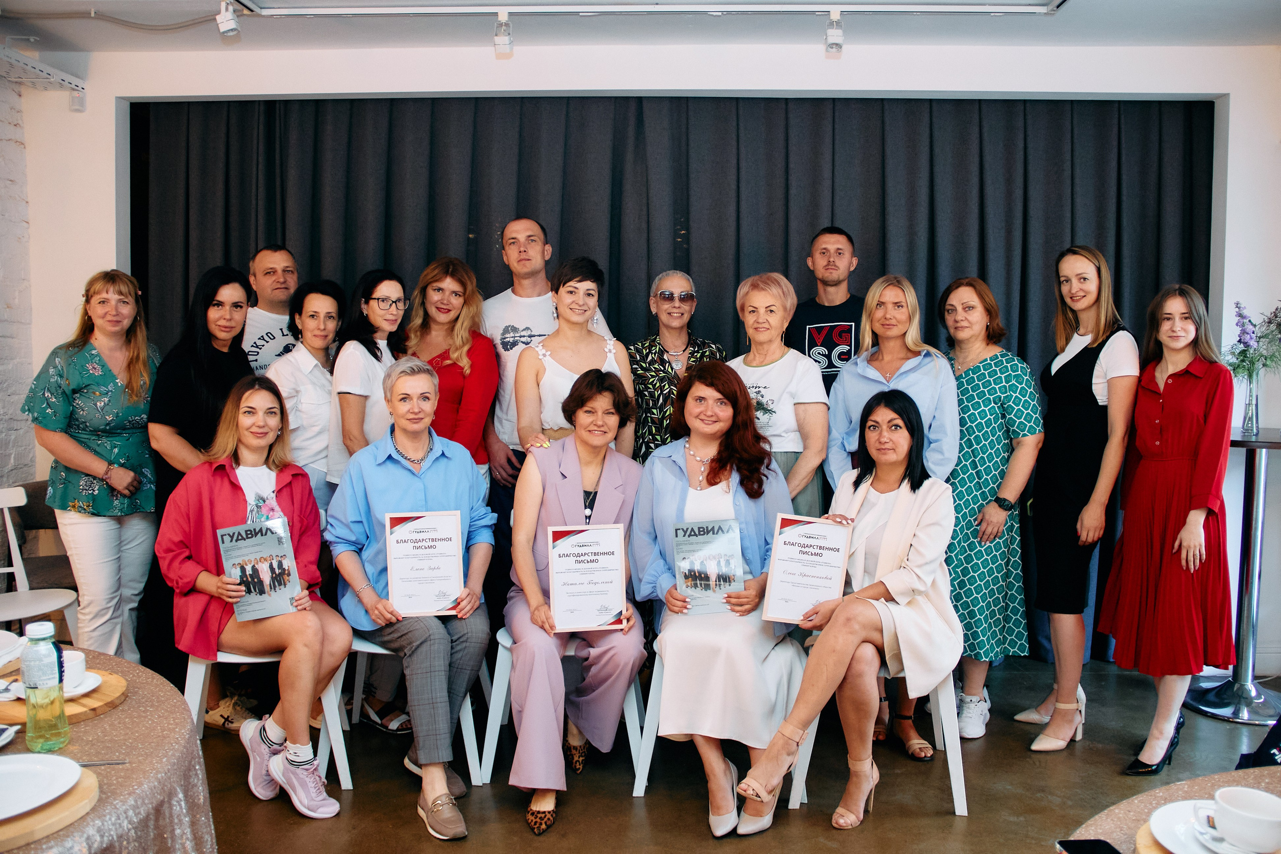 Деловой разговор «Перспективы инвестиций в 2024 году». Фотограф в Смоленске Ася Польшина