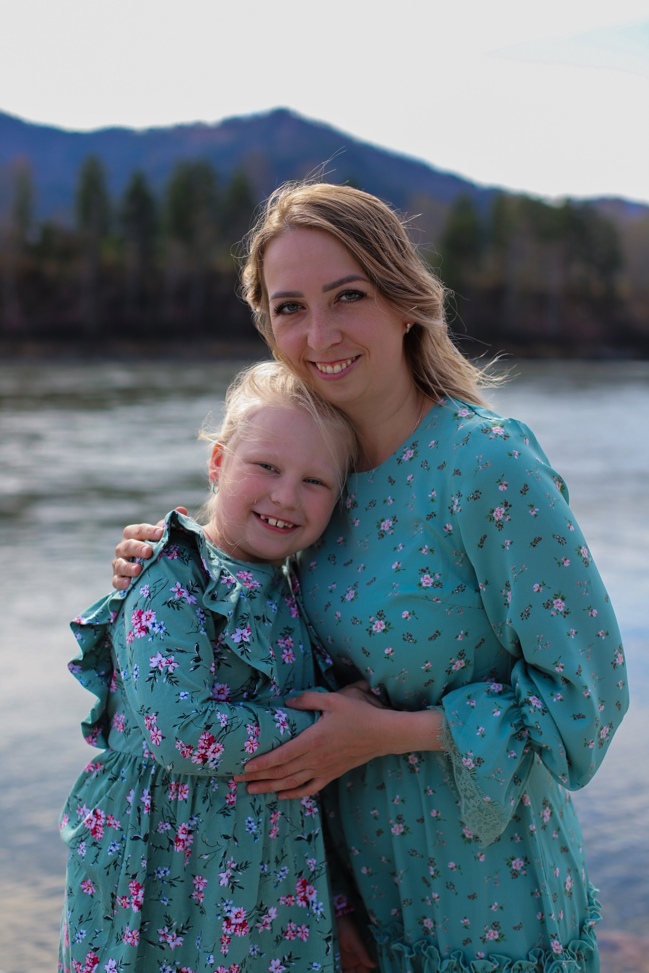 Анна & семья. Фотограф Нина Брандт в Горном Алтае