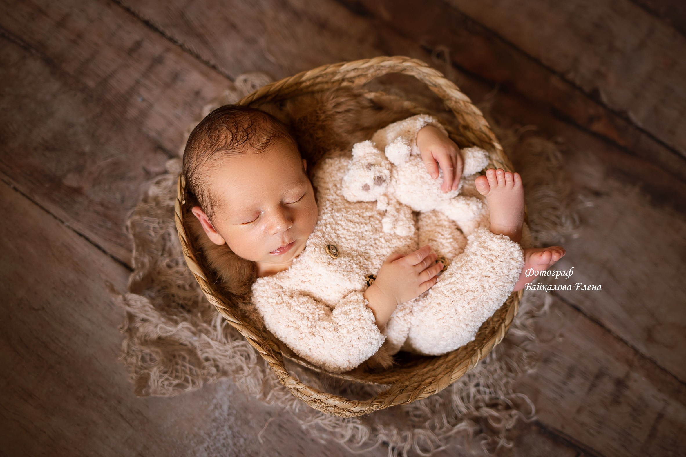 Фотосессия новорожденного. Фотограф новорожденных в Новосибирске