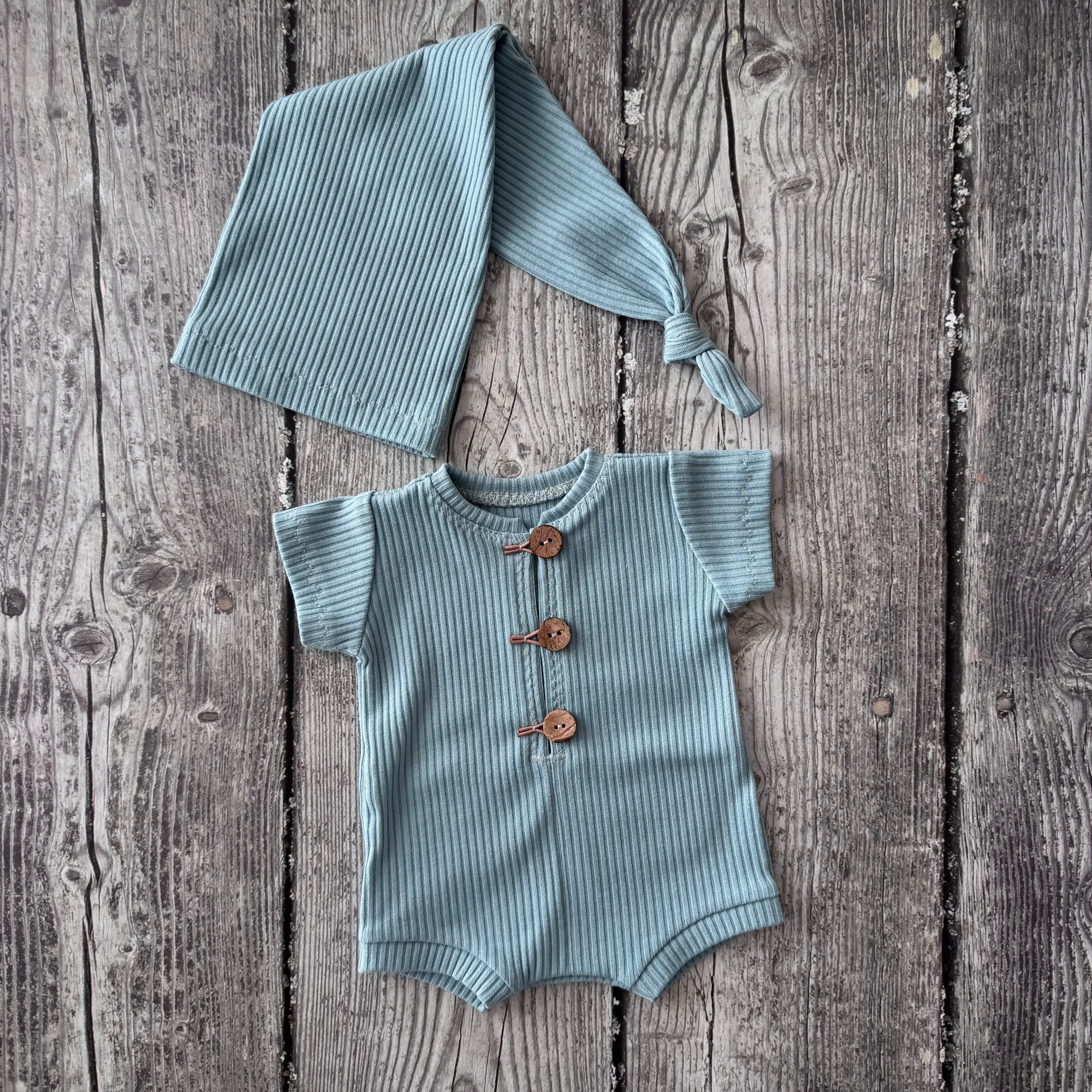 Костюмы и аксессуары для фотосессии новорожденных | Реквизит для съемки newborn в Москве. Фотосессия новорожденных в Москве и Московской области | Профессиональный фотограф newborn — Татьяна Иванова