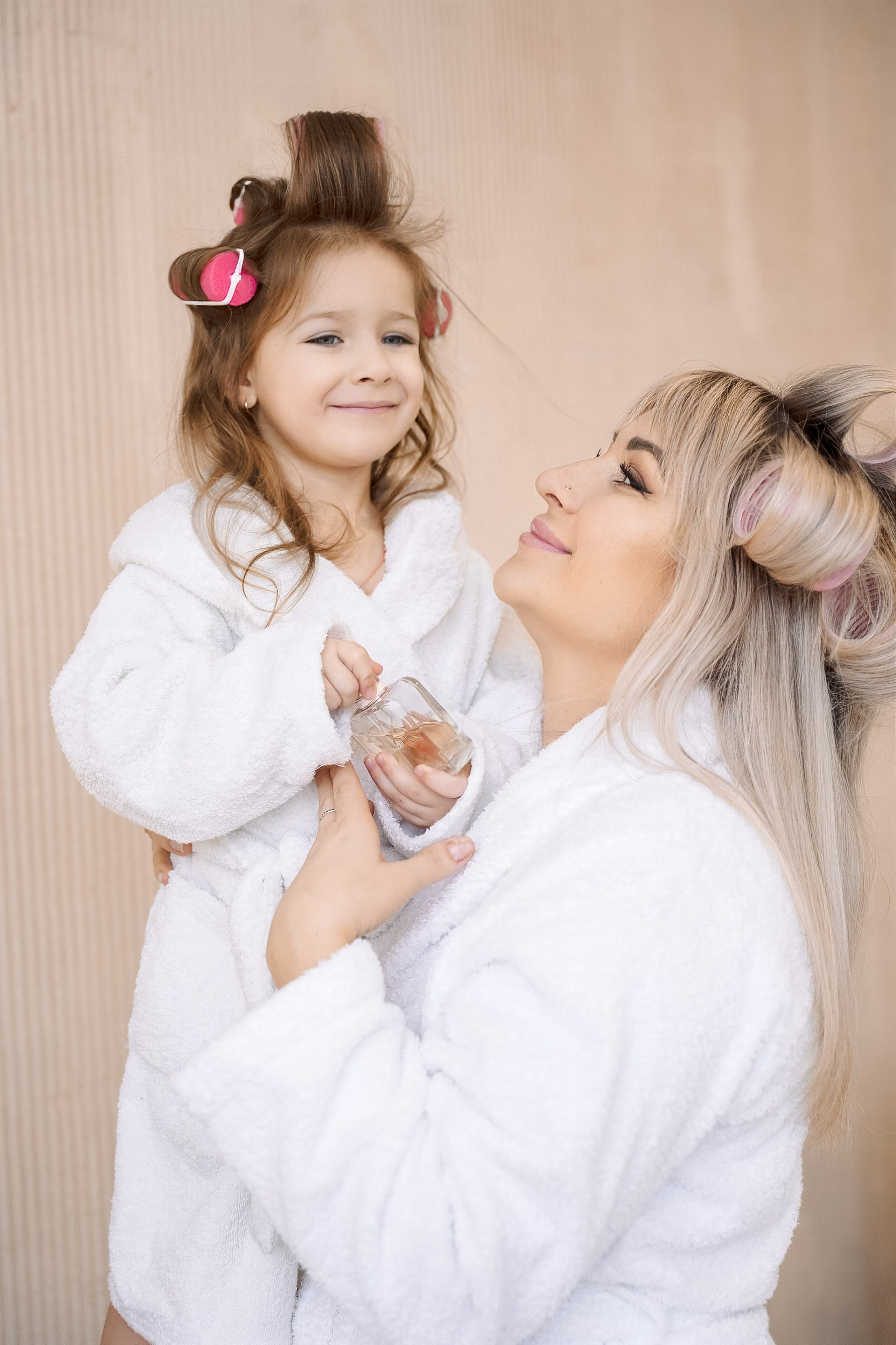 Мама с дочкой. Главная