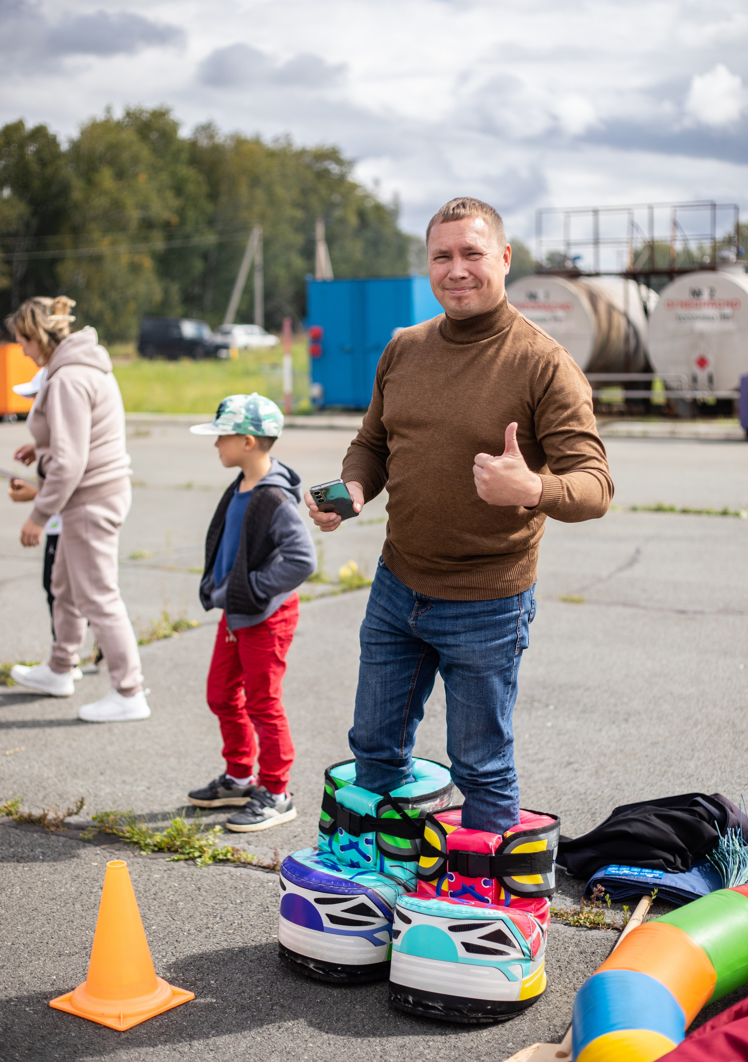 УЗСТ- Корпоративный тимбилдинг на аэродроме. Репортажный и свадебный фотограф в Челябинске Елисеев Павел