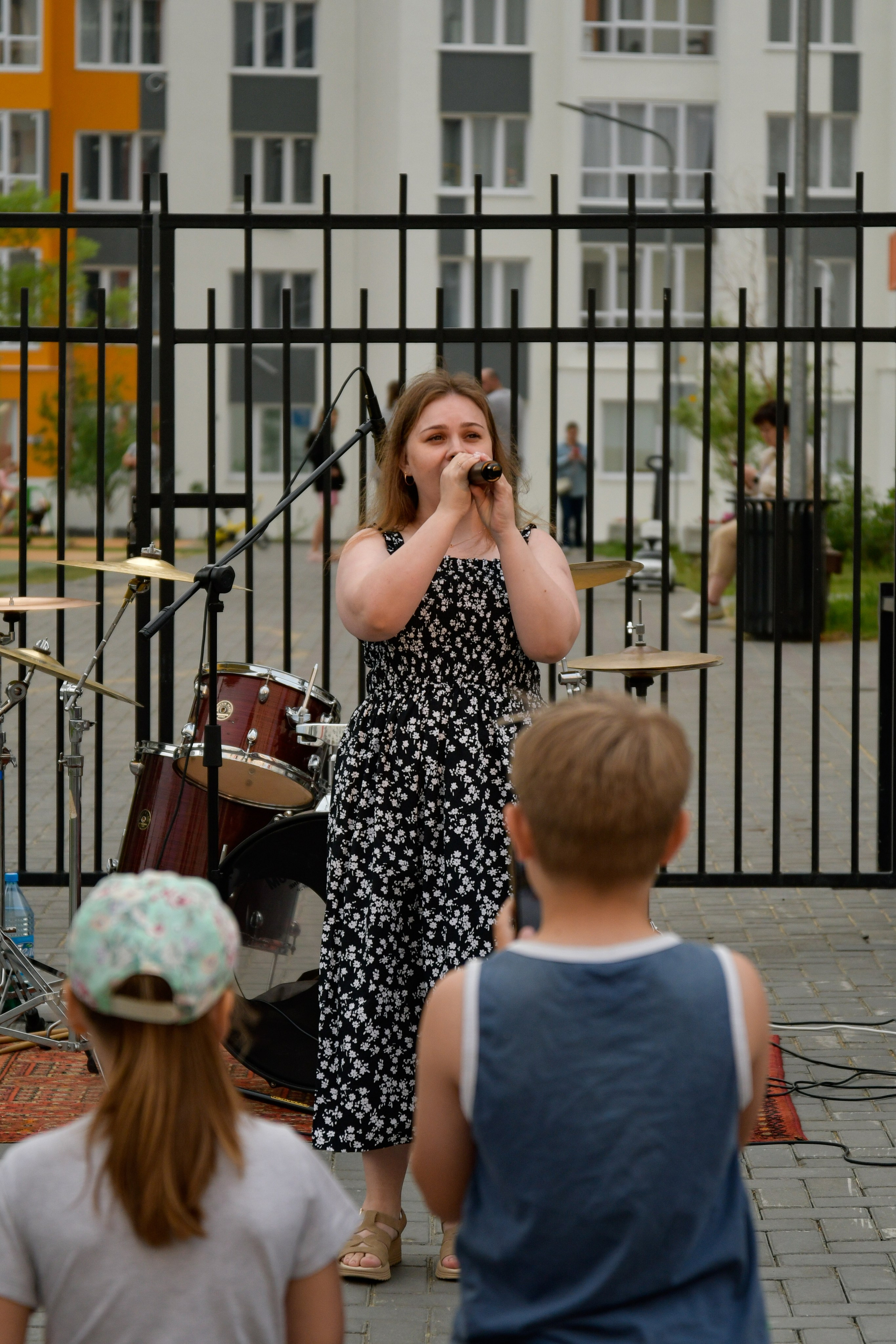 Концерт школы барабанов в соседском центре. Фотографы в Тюмени Андрей и Лидия Войвод