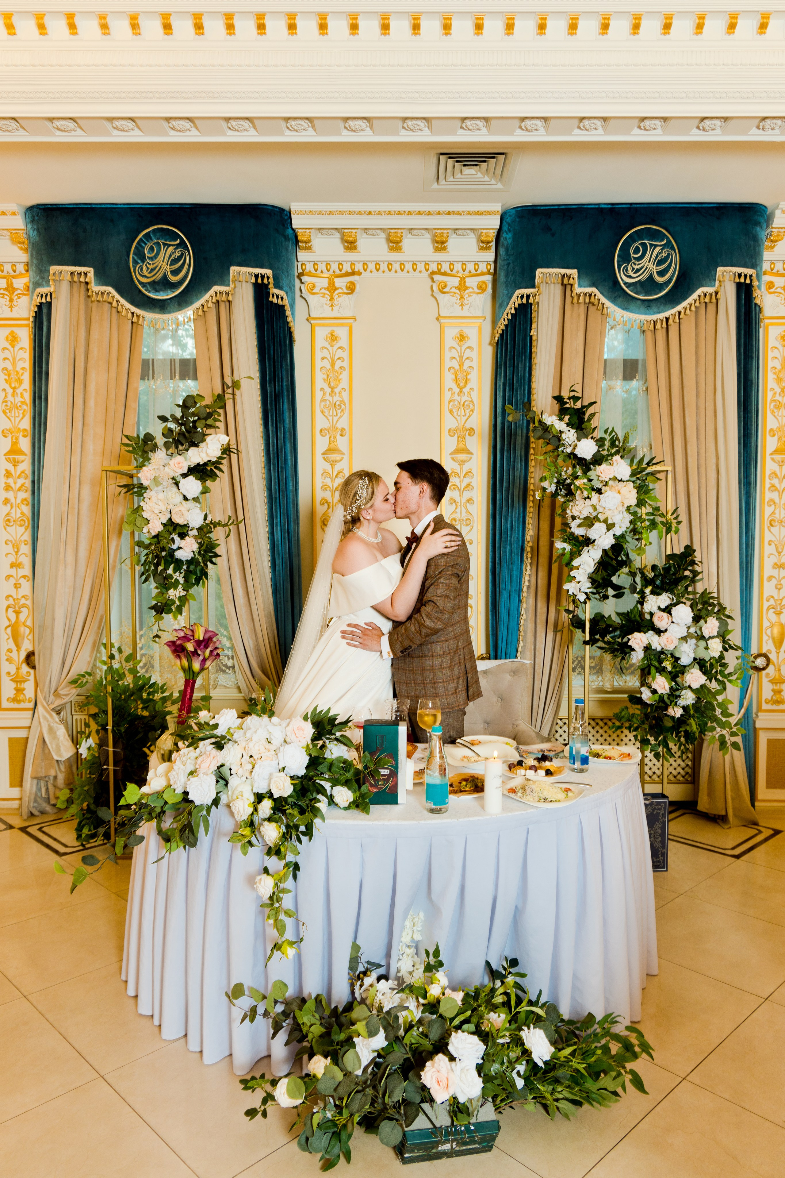 Ресторан. Photomantis