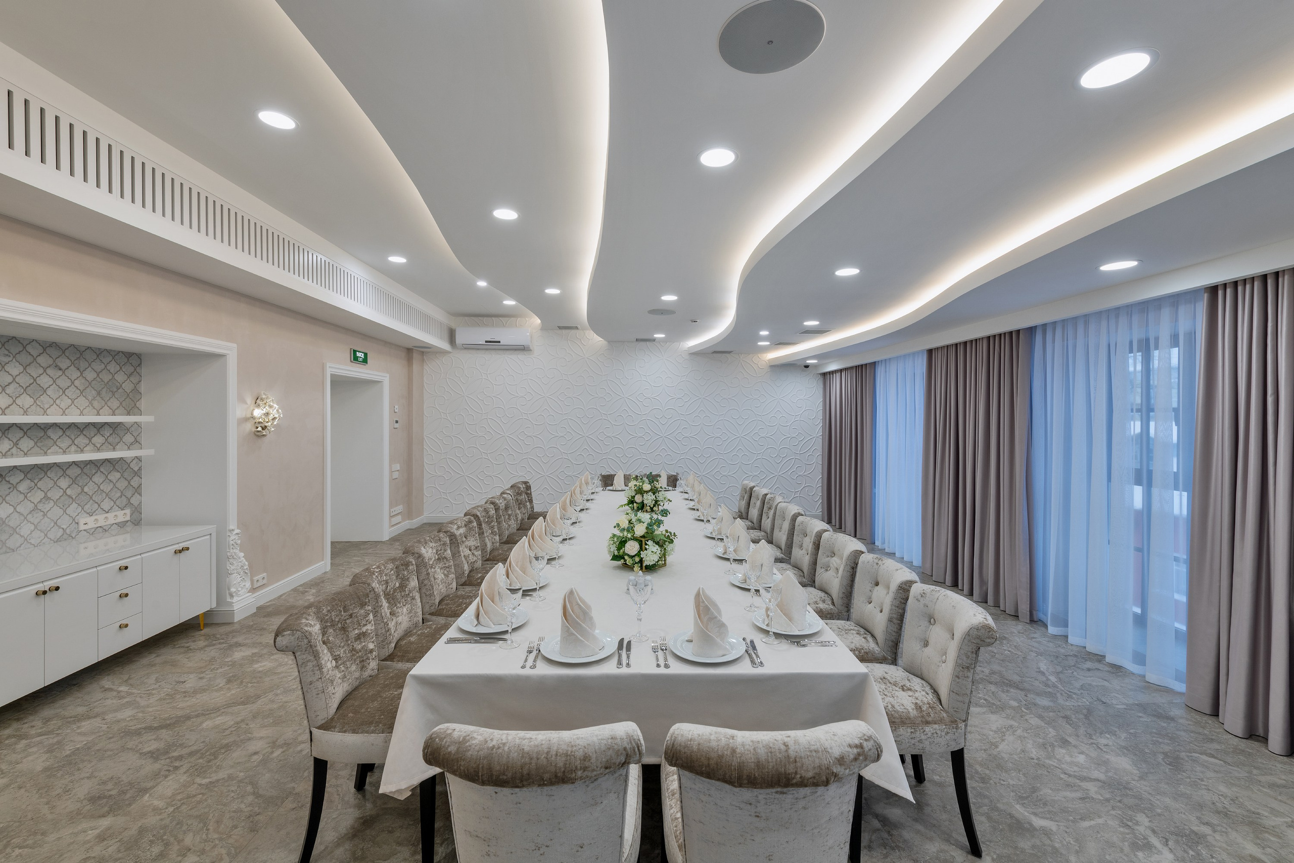 Отель ласточка банкетный зал