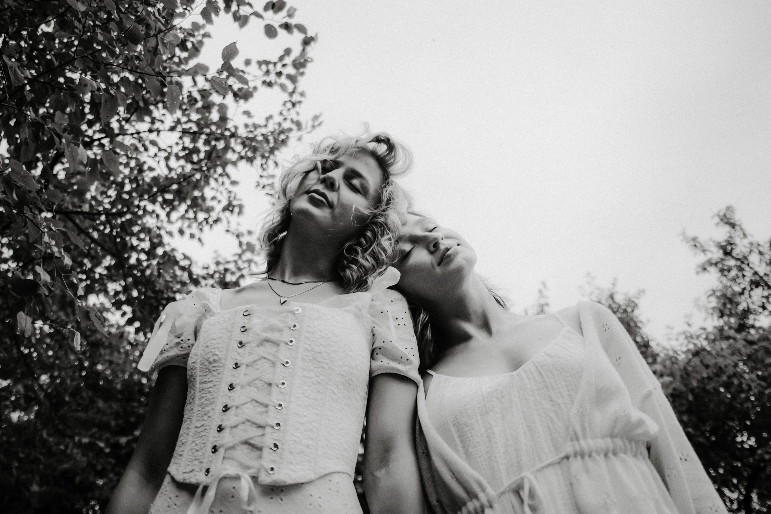 Алена и Даша