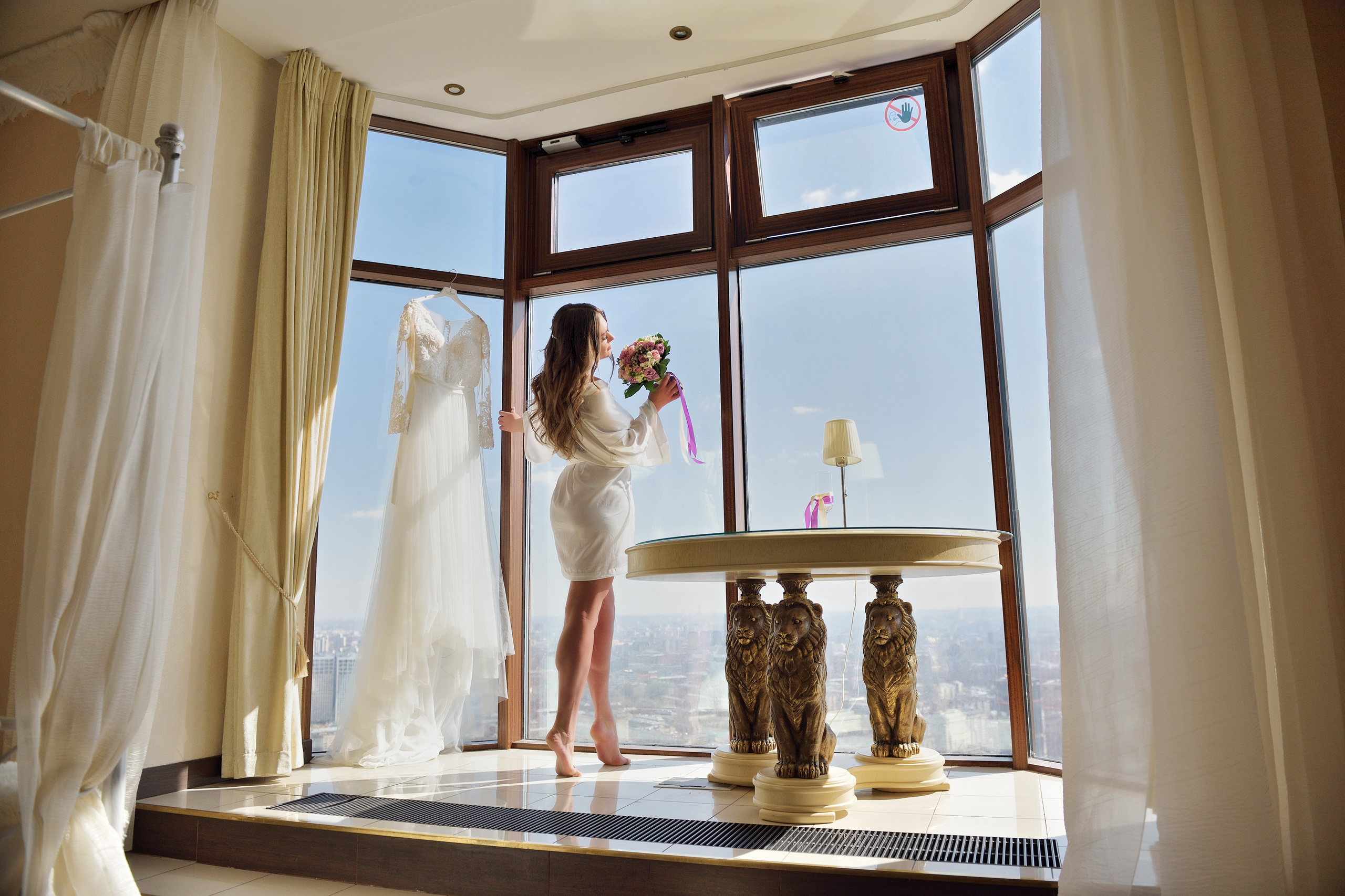 свадебная фотосессия, утро невесты, сборы невесты в отеле