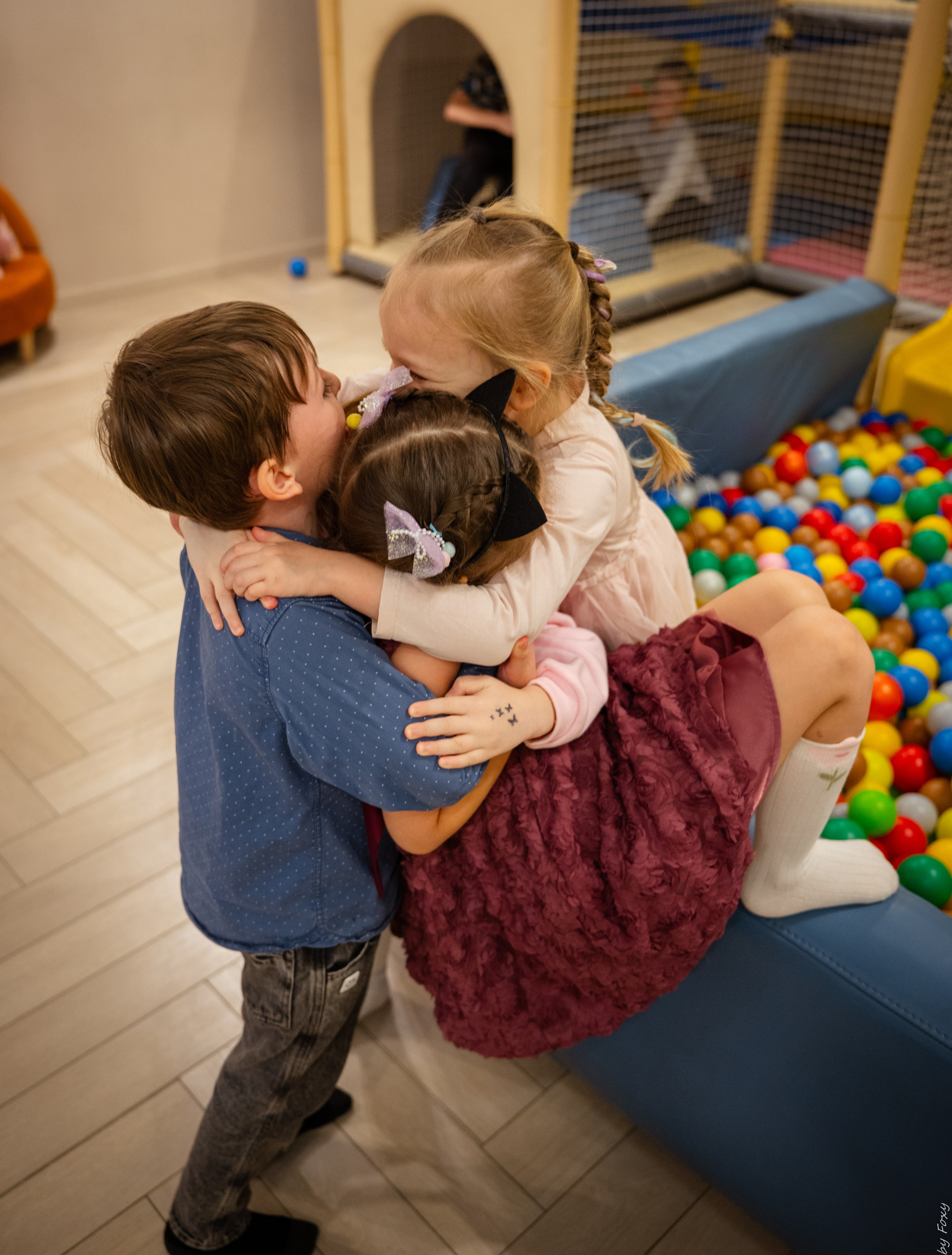 День рождения Алисы в «Апельсине». Фотограф мероприятий и студийные съёмки в Челябинске Евгения Foxy